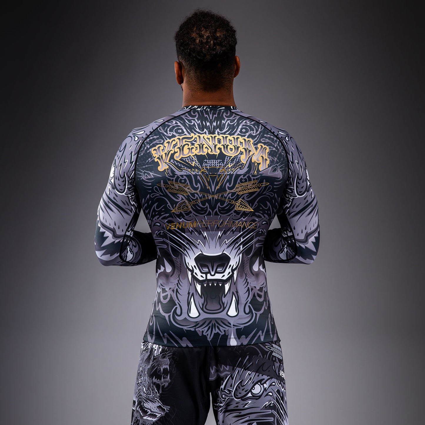 Venum Wolf Atak Rashguard a Maniche Lunghe – Nero/Grigio