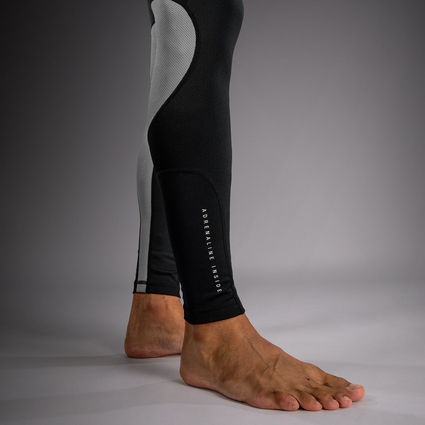 Venum Adrenaline Pantaloni Compressivi – Nero/Grigio Argento