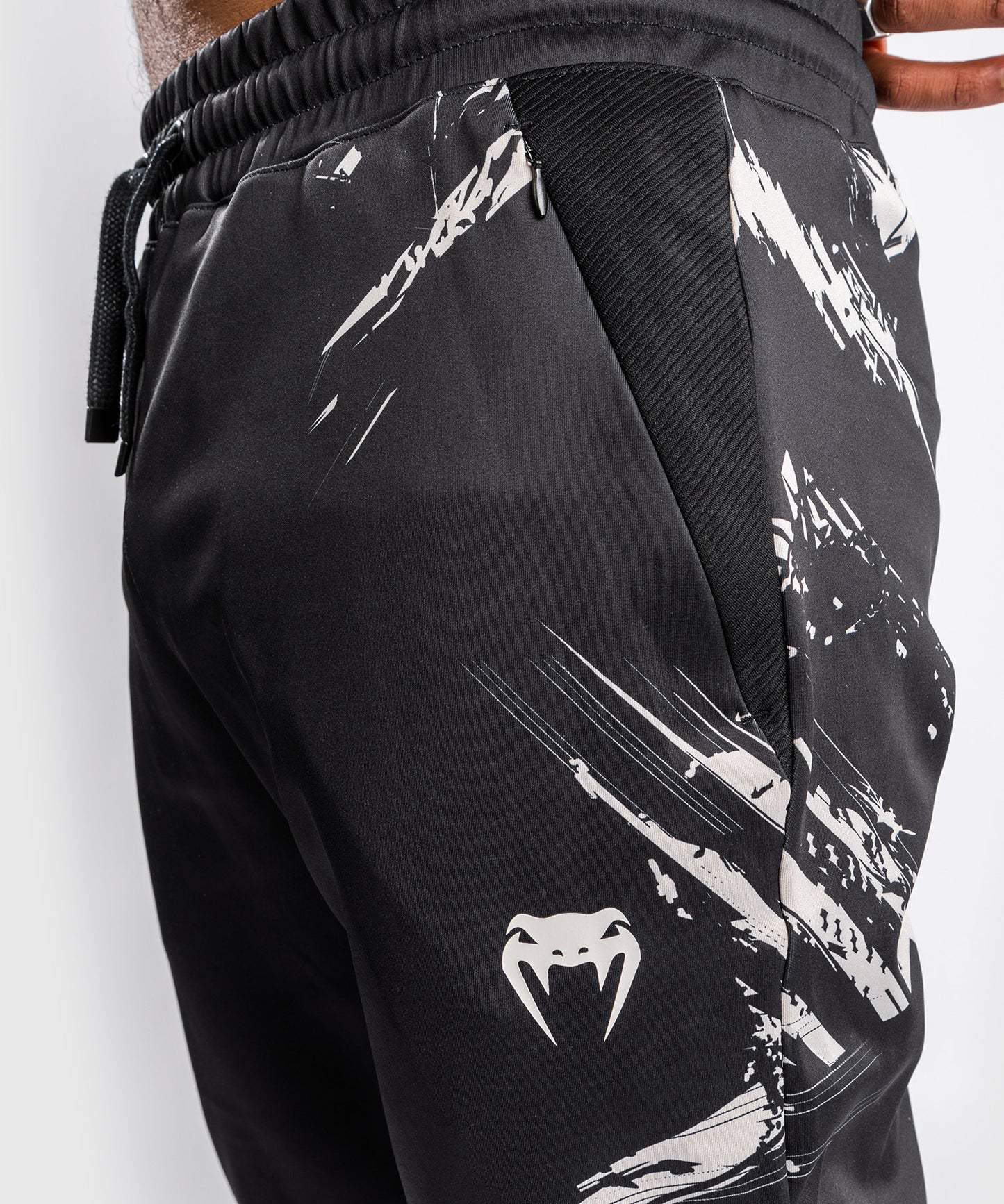 Pantalone jogger UFC Venum Authentic Fight Week 2.0 - nero/sabbia