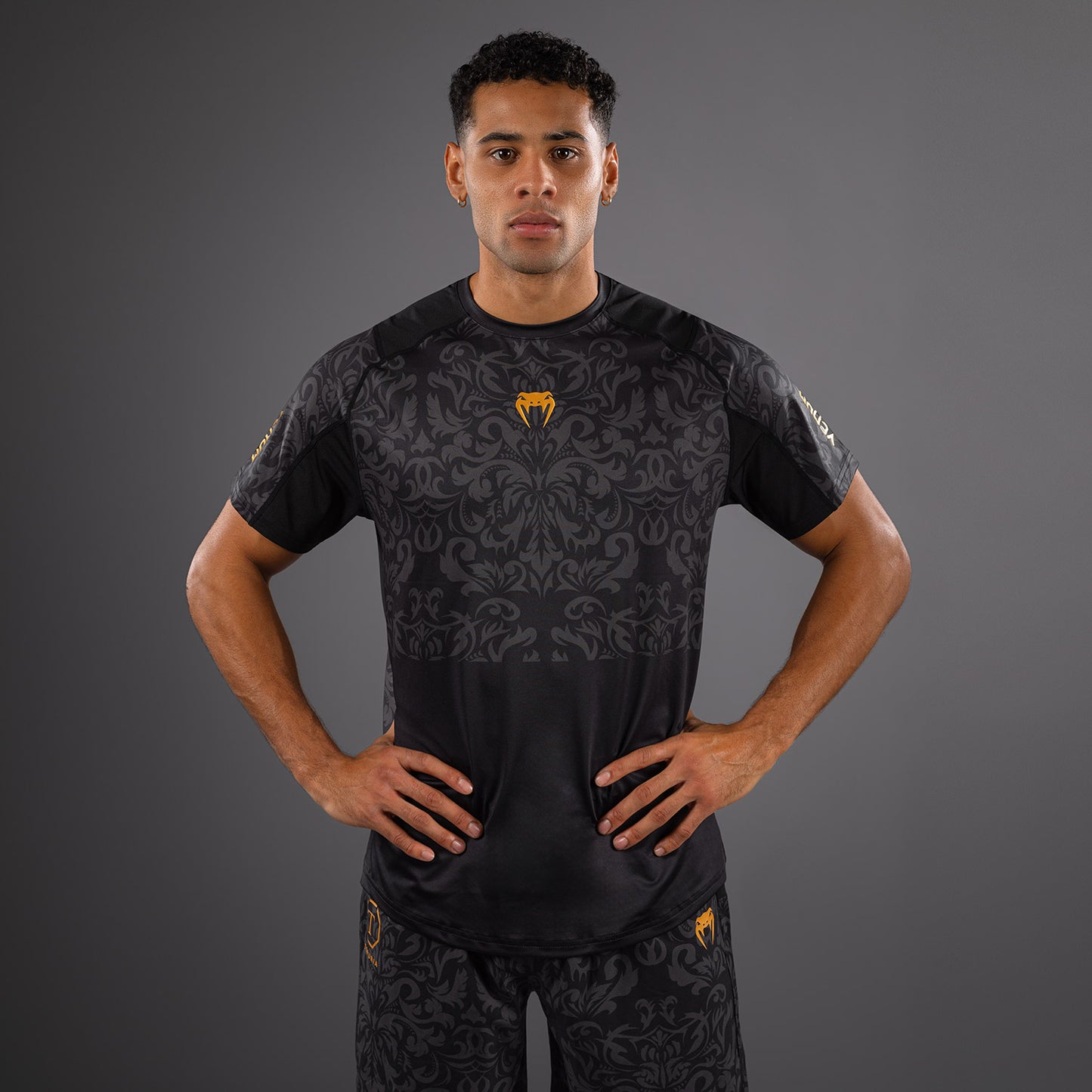 Venum x Topuria Unmatched Edition Maglietta Dry-Tech - Nero/Oro