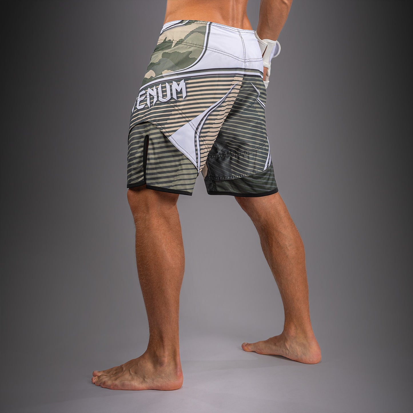 Venum Camo Hero Pantaloncini da Combattimento - Kaki/Bianco Sporco