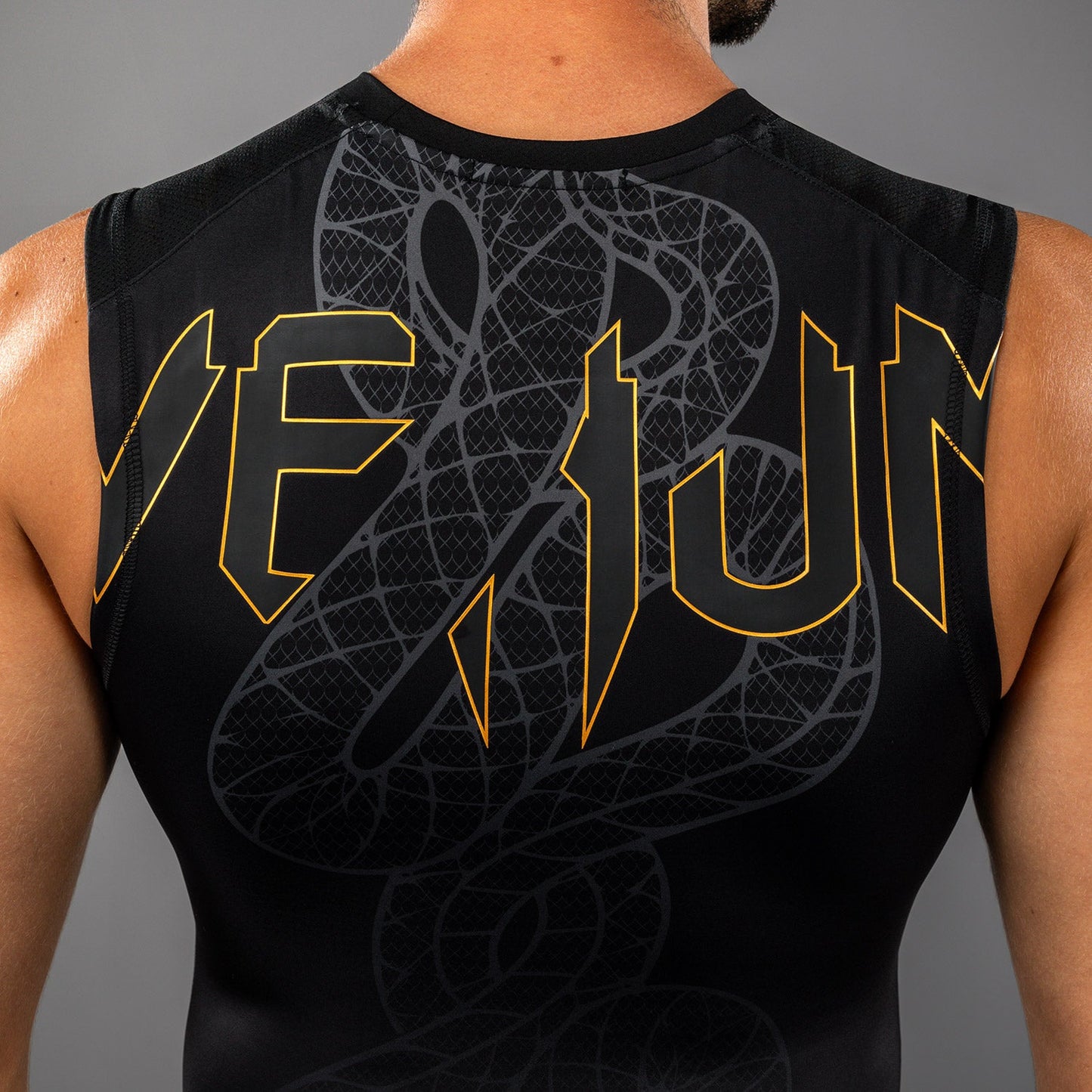 Venum Serpenti Rashguard Senza Maniche – Nero/Argento/Oro