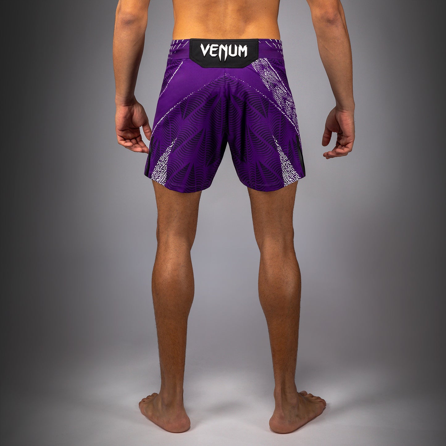 UFC Zenith by Venum Authentic Fight Night Pantaloncini da combattimento Fit corto Uomo - Viola