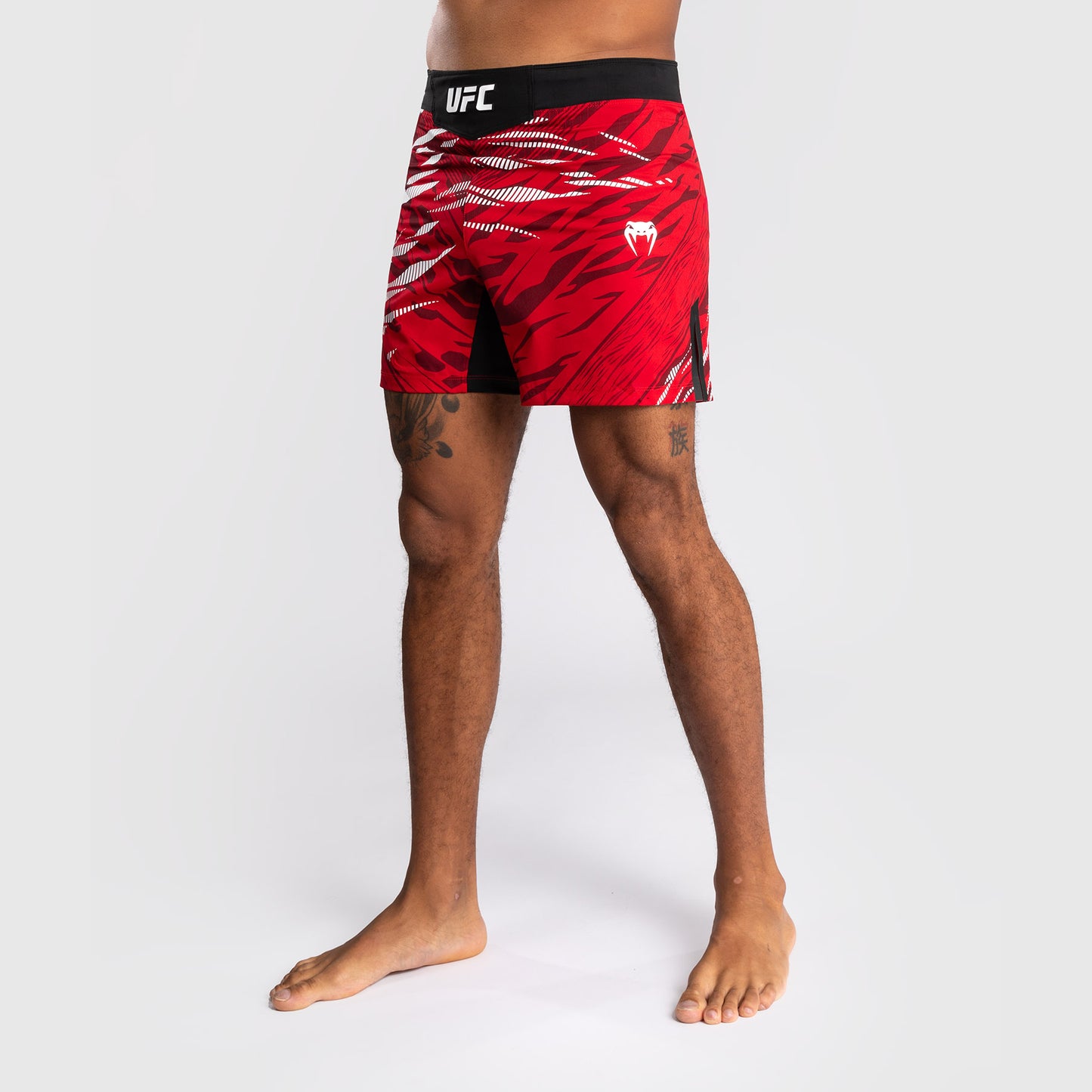 UFC Fusion by Venum Personalizzati Authentic Fight Night Shorts da Lotta per Uomo - Fit Corto - Rosso