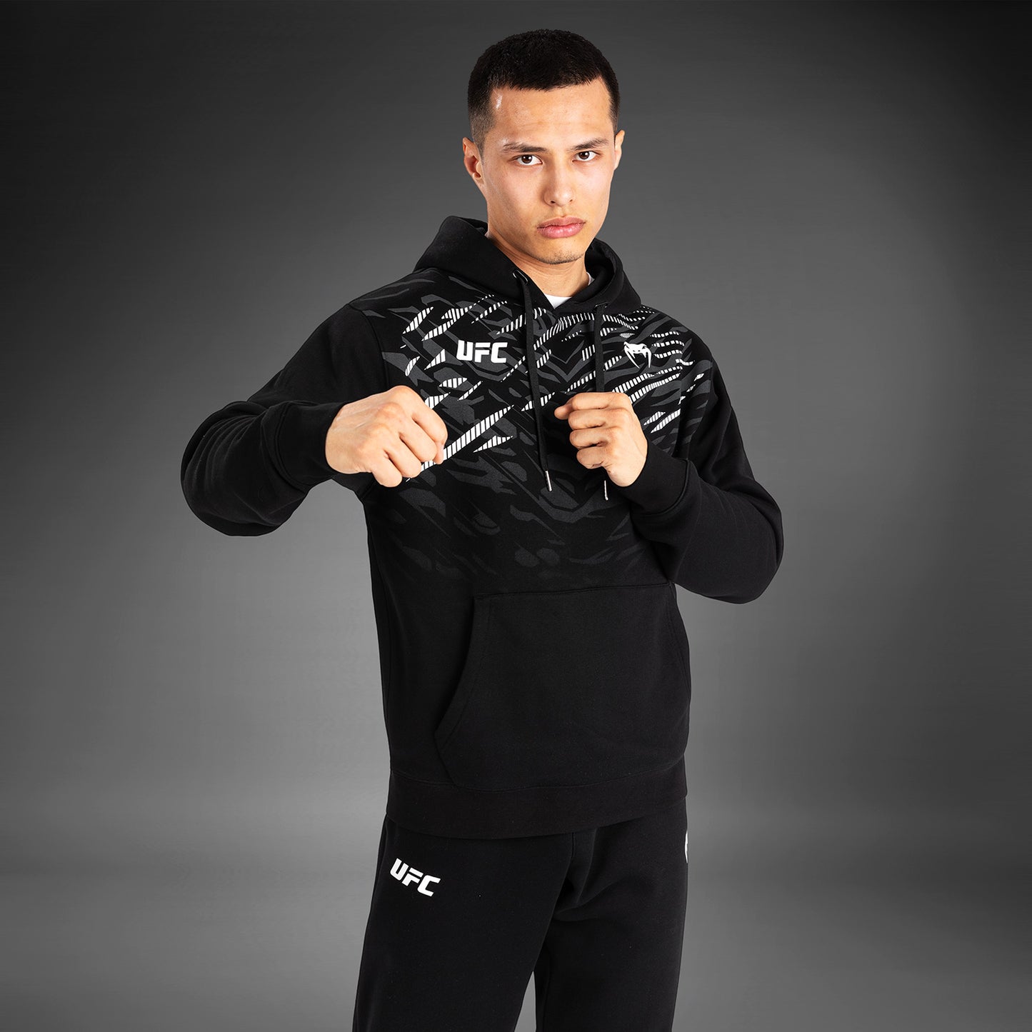 UFC Fusion by Venum Replica Felpa con Cappuccio per Uomo - Nero