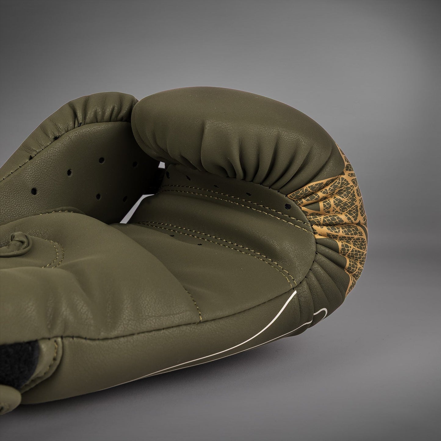 Venum Serpenti Guanti da boxe – Kaki/Bronzo/Avorio