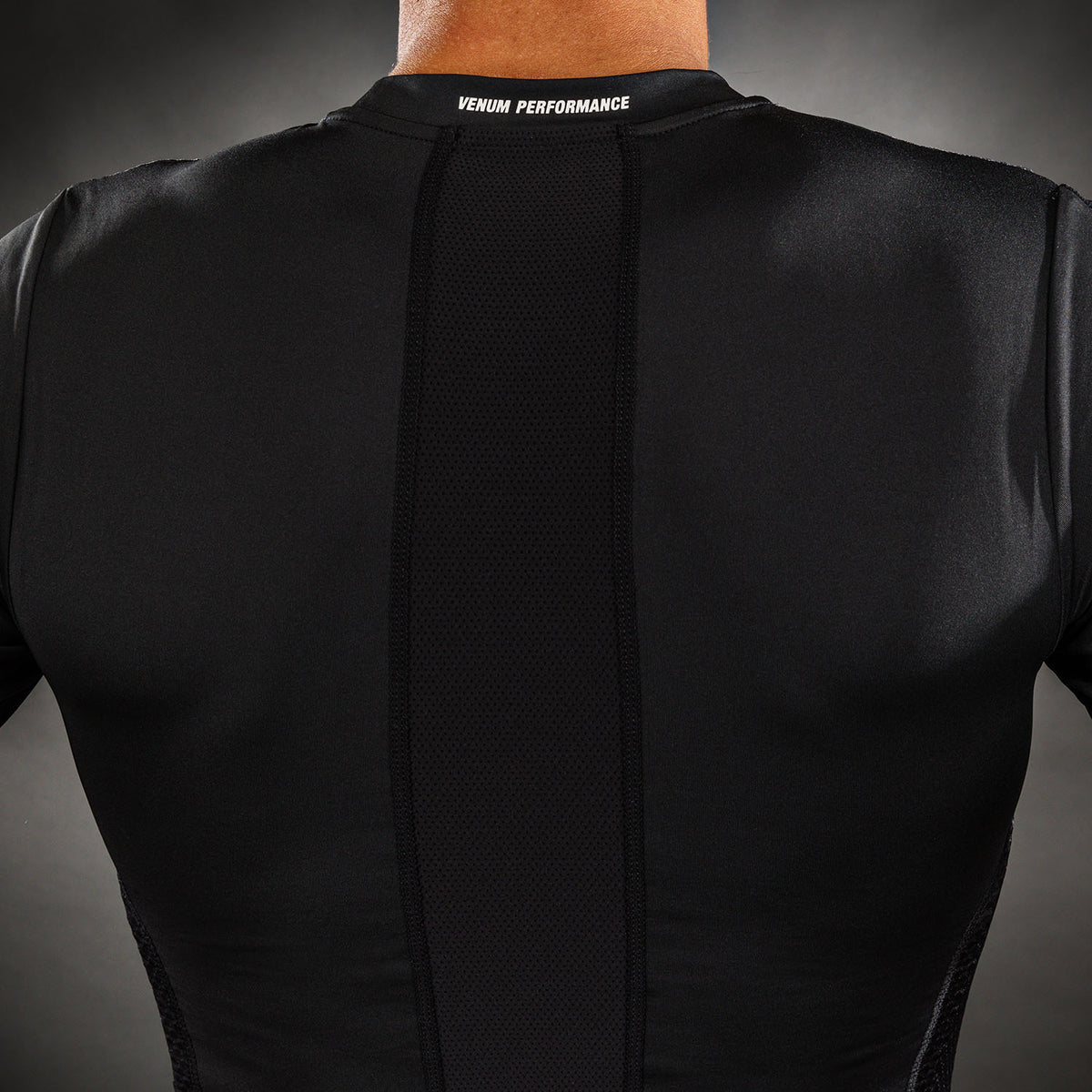 Venum MX Basics T-shirt protettiva - Nero/Bianco