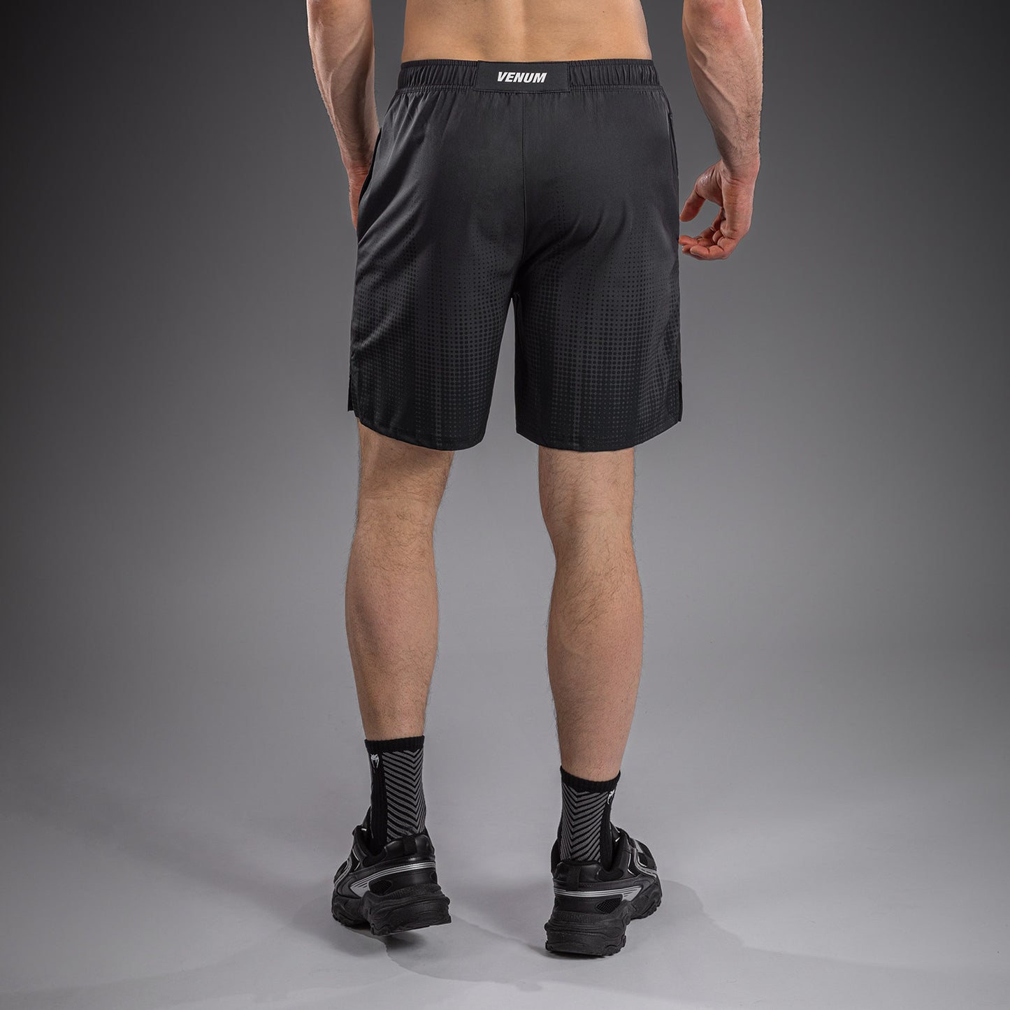 Venum Stealth Pantaloncini da Allenamento – Nero/Bianco
