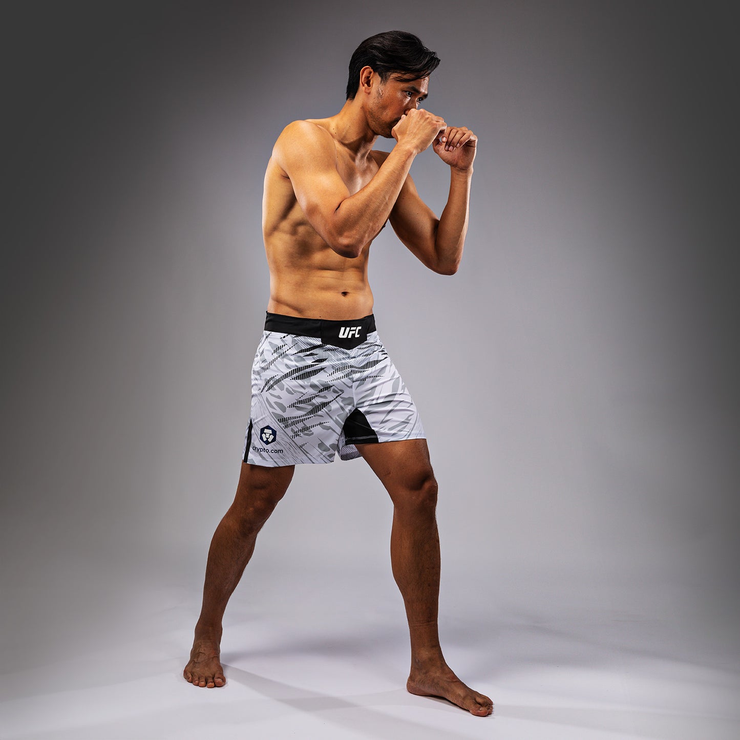 UFC Fusion by Venum Authentic Fight Night Shorts da Lotta per Uomo - Fit Corto - Bianco