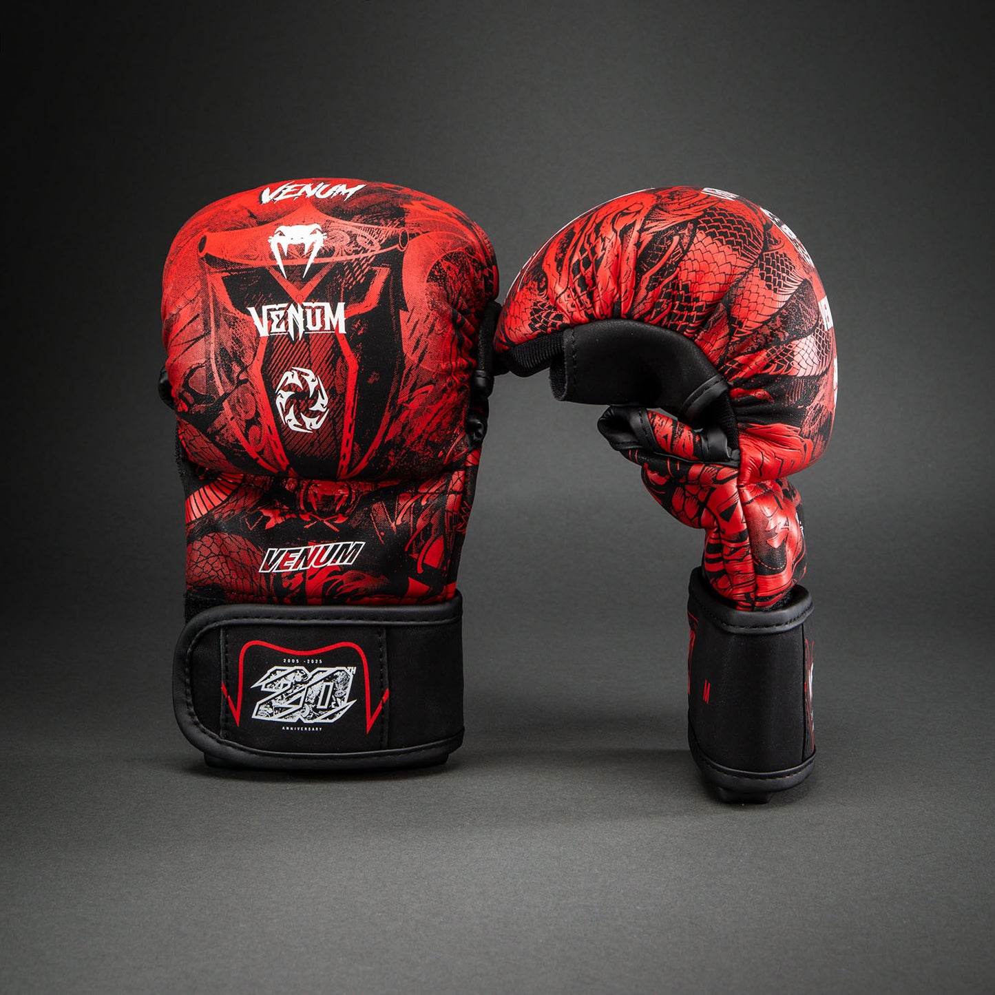 Venum 20th Anniversary Guanti da sparring - Nero/Rosso
