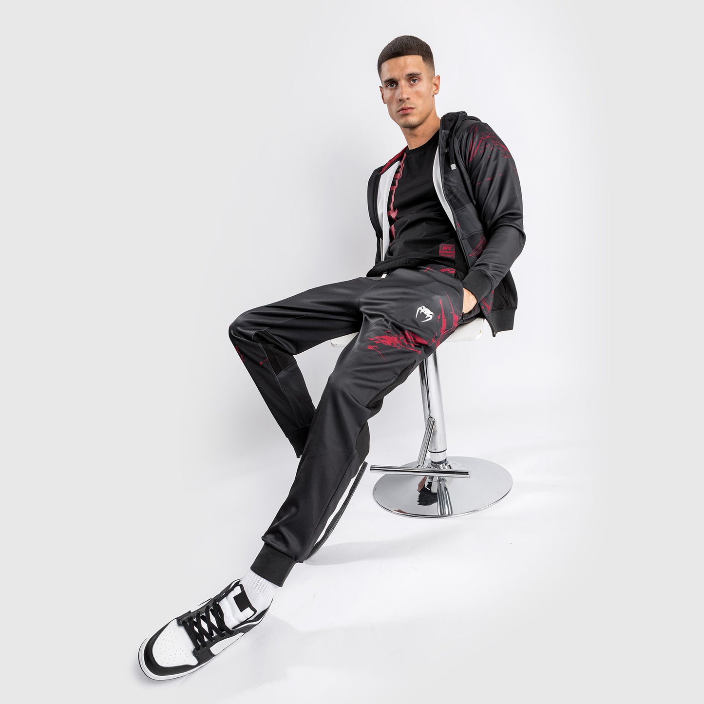 Felpa con zip UFC Venum Authentic Fight Week 2.0 - nero/rosso
