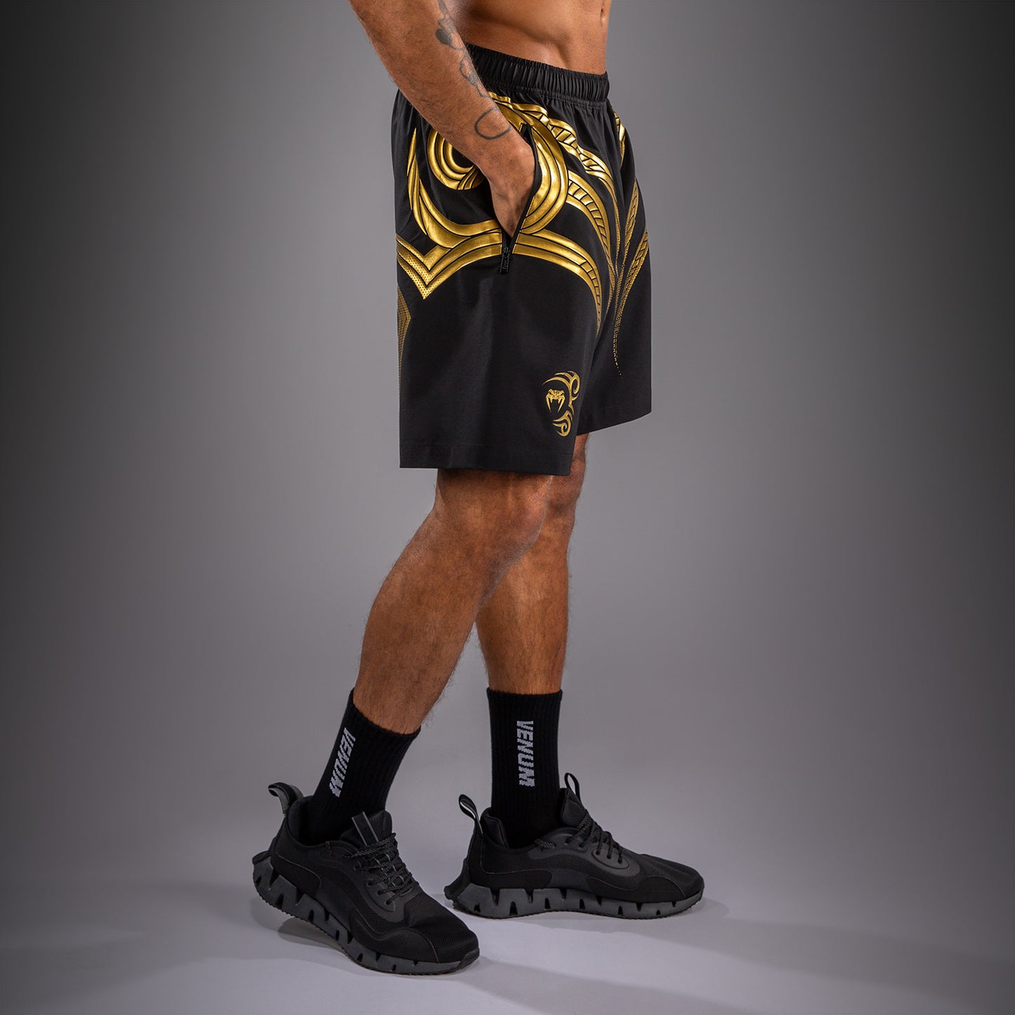 Venum x Mike Tyson Pantaloncini da Allenamento Tiger - Nero/Oro