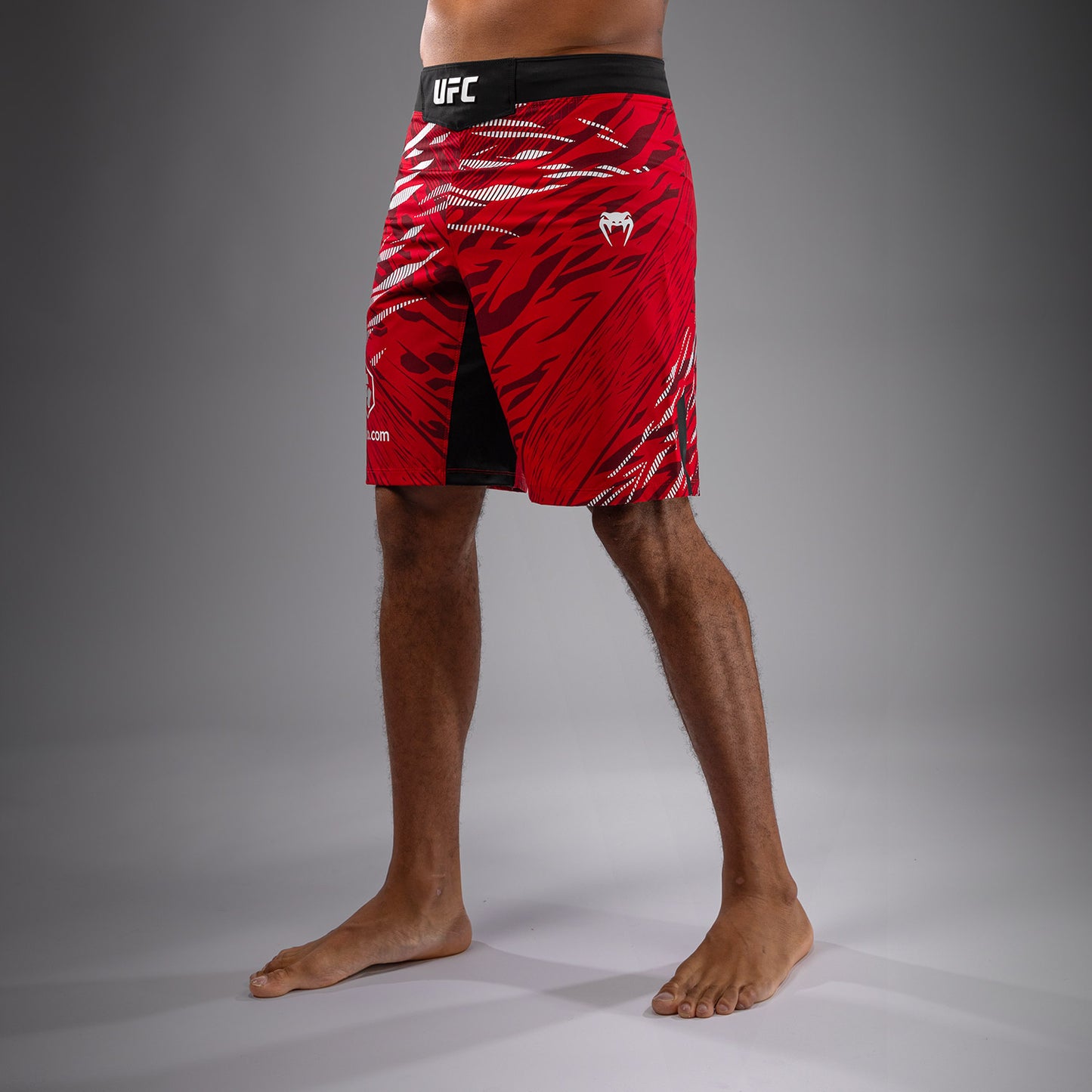 UFC Fusion by Venum Authentic Fight Night Shorts da Lotta per Uomo - Fit Largo - Rosso