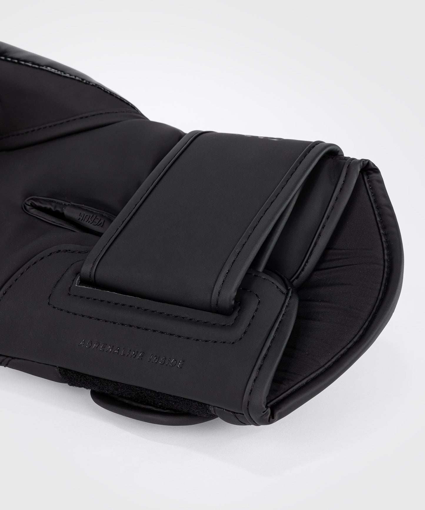 Venum Challenger 4.0 Guantoni da boxe - Nero/Nero