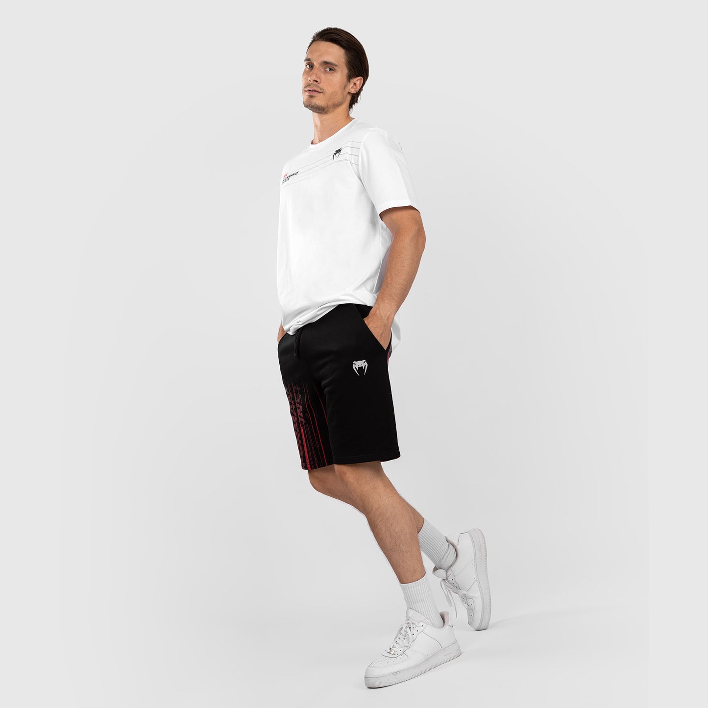 UFC Venum Performance Institute 2.0 Pantaloncini in Cotone per Uomo - Nero/Rosso