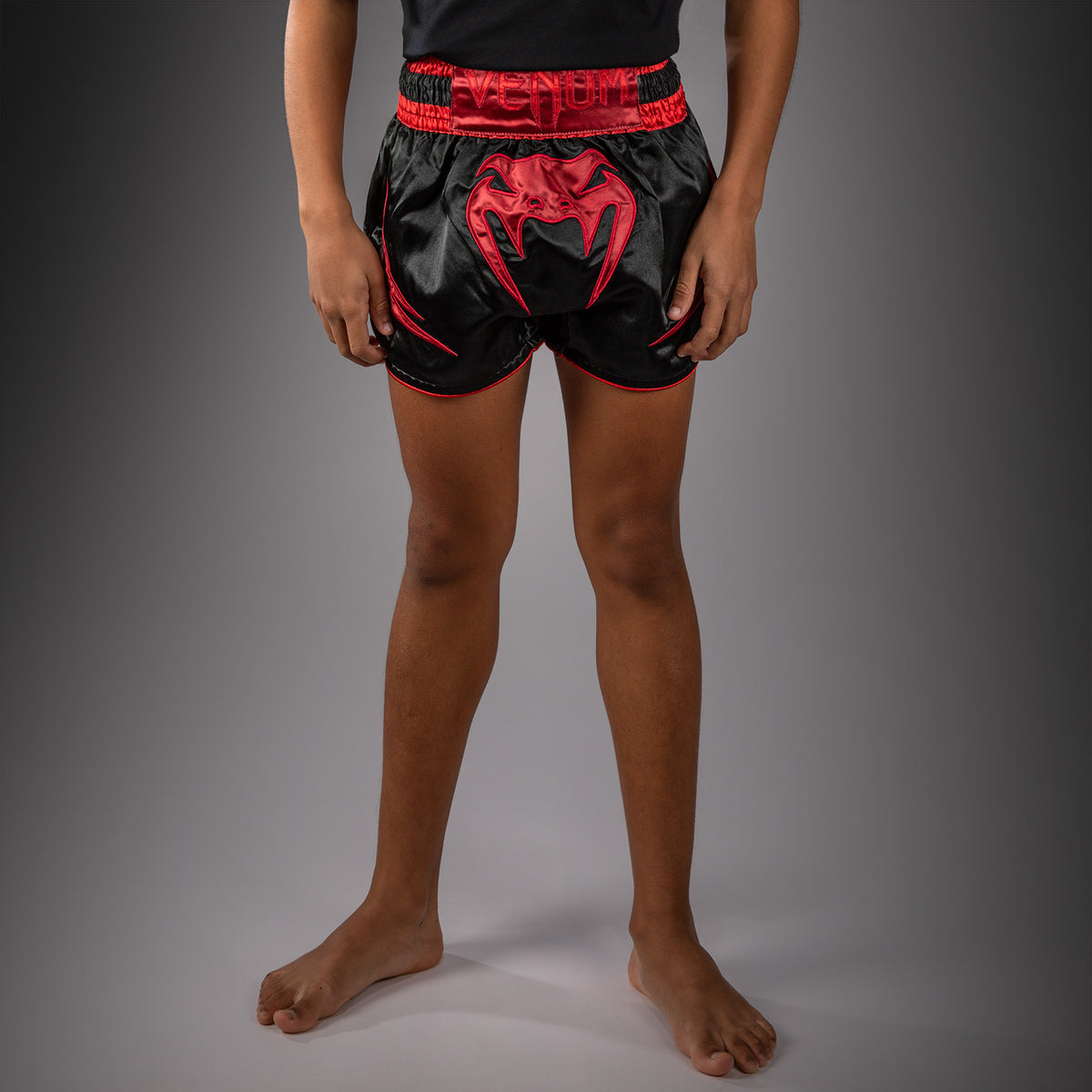 Venum Attack Pantaloncini da Muay Thai per Bambini - Nero/Rosso