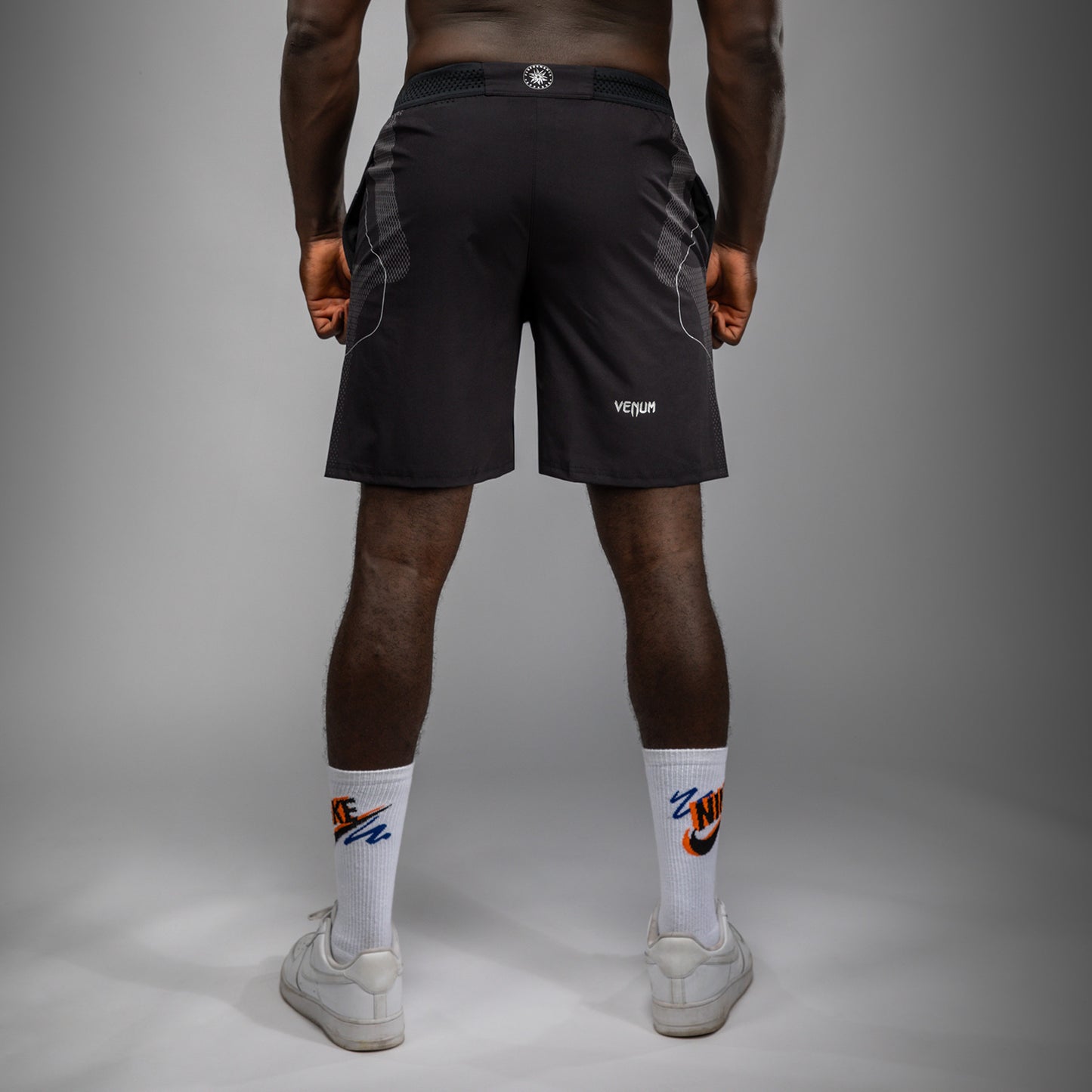 Venum Nexus Pantaloncini da allenamento – Nero/Argento