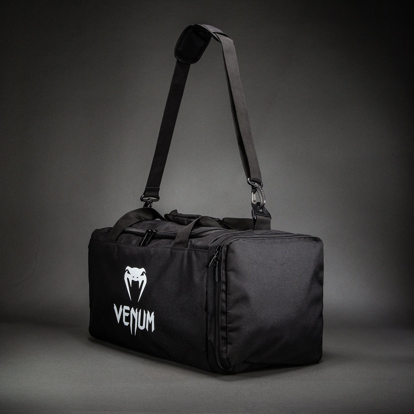 Venum Essential Borsa sportiva (26L) - Nero