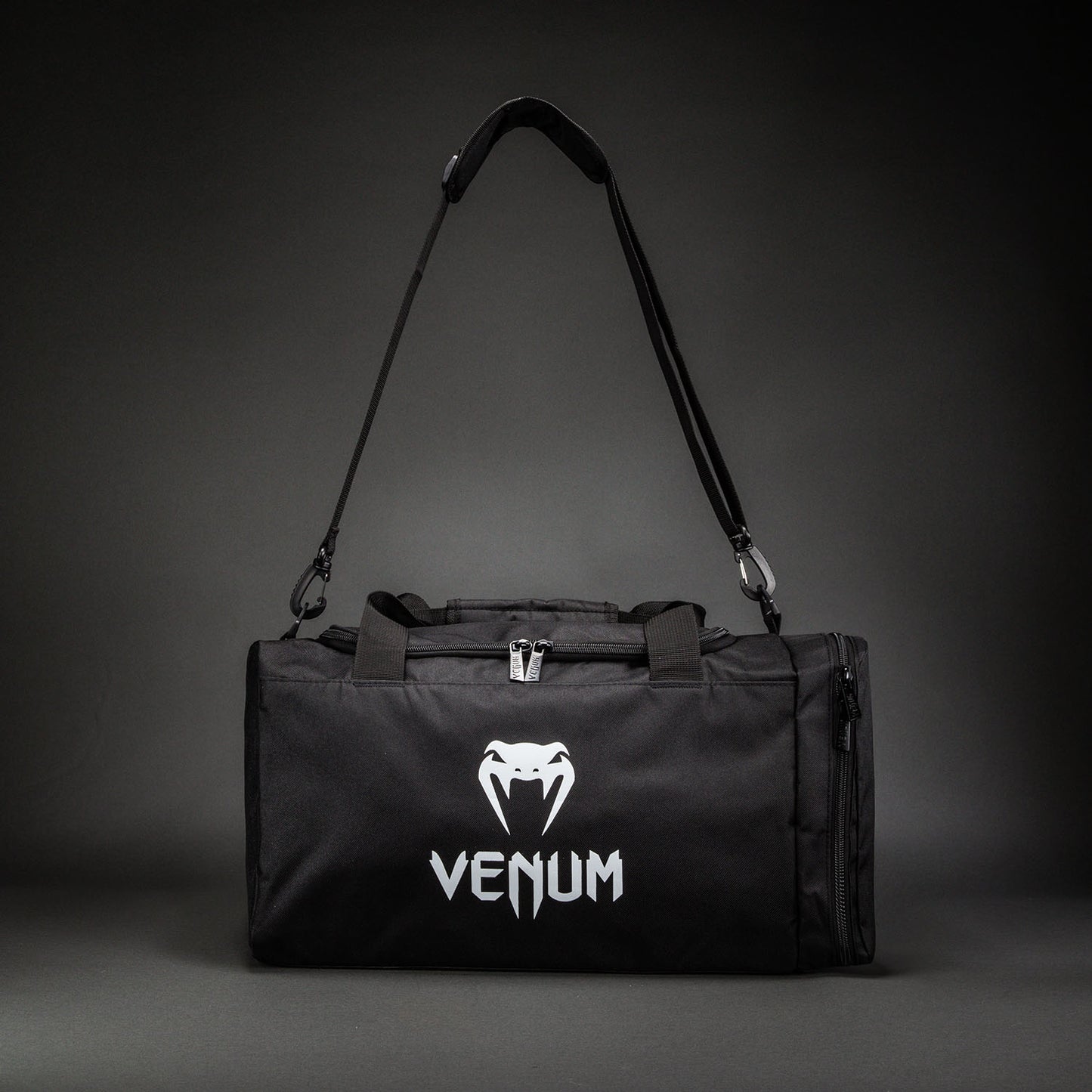 Venum Essential Borsa sportiva (26L) - Nero