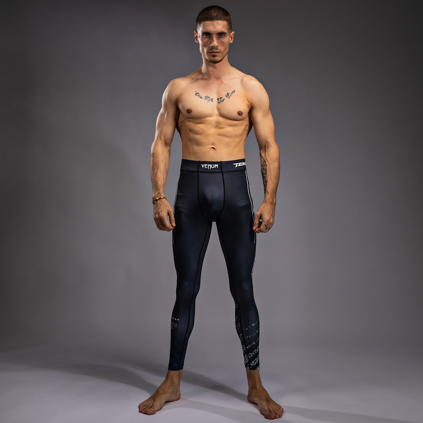 Venum x TEKKEN 8 - Jin Kazama Pantalloni a compressione - Blu/Nero/Bianco