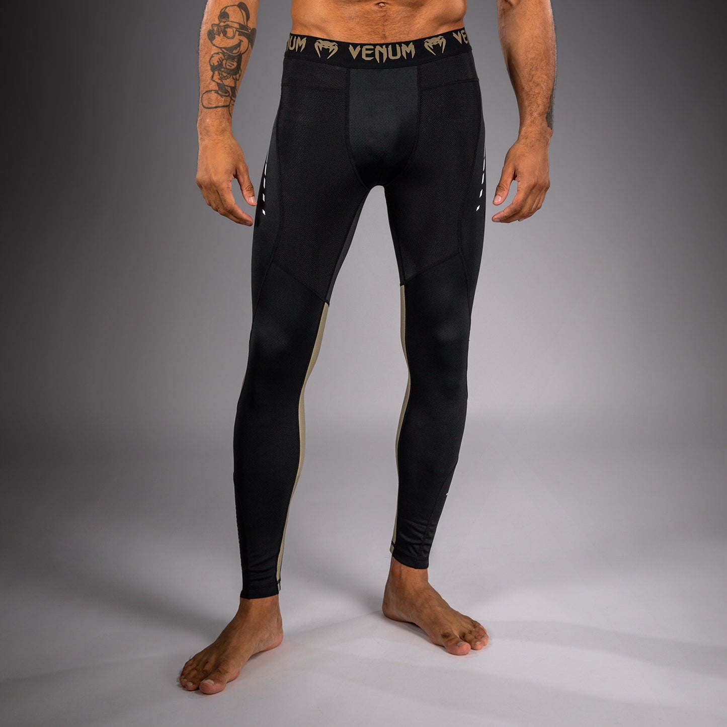 Venum Adrenaline Pantaloni Compressivi – Nero/Sabbia
