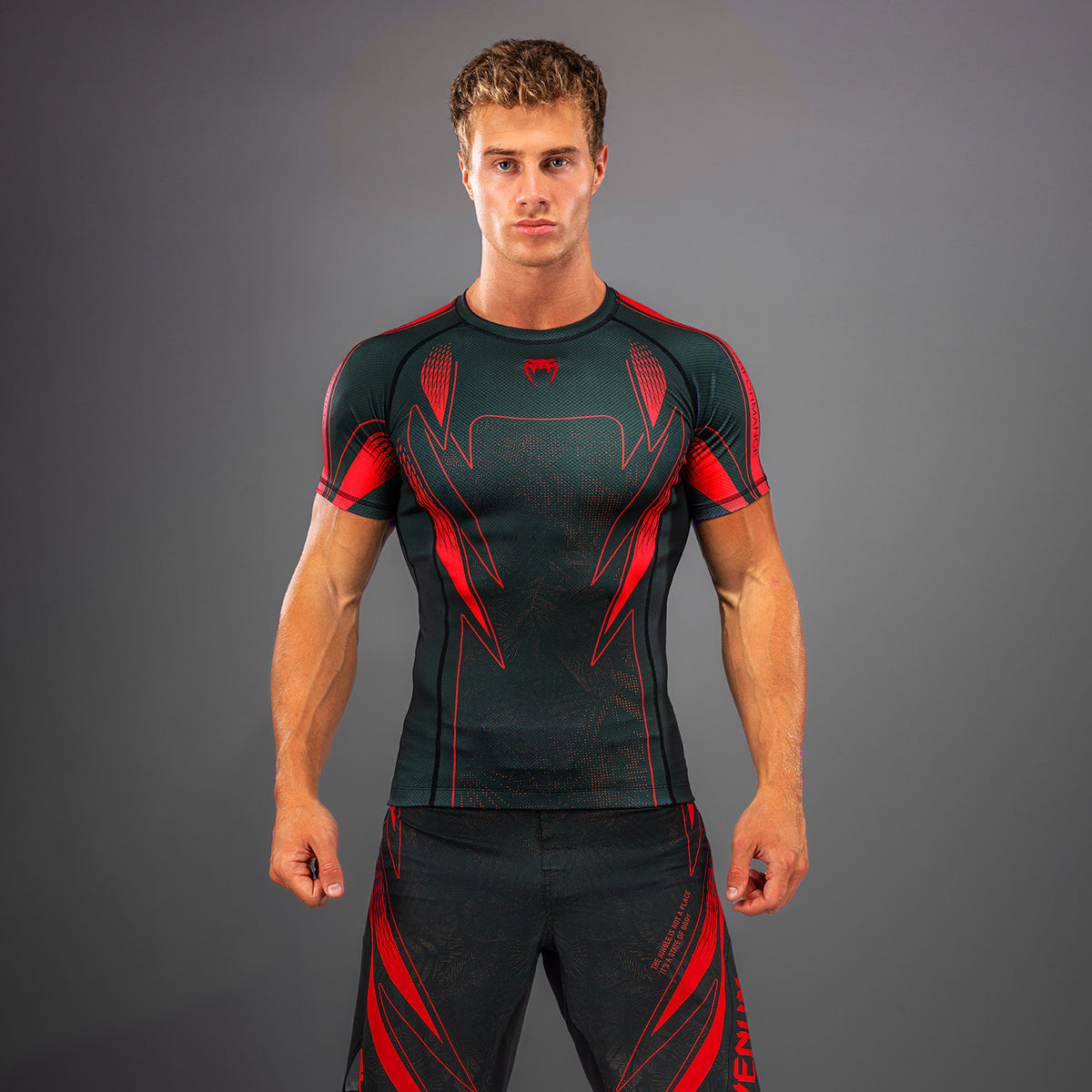 Venum Amazonia Reborn Maglia a compressione a maniche corte - Nero/Rosso