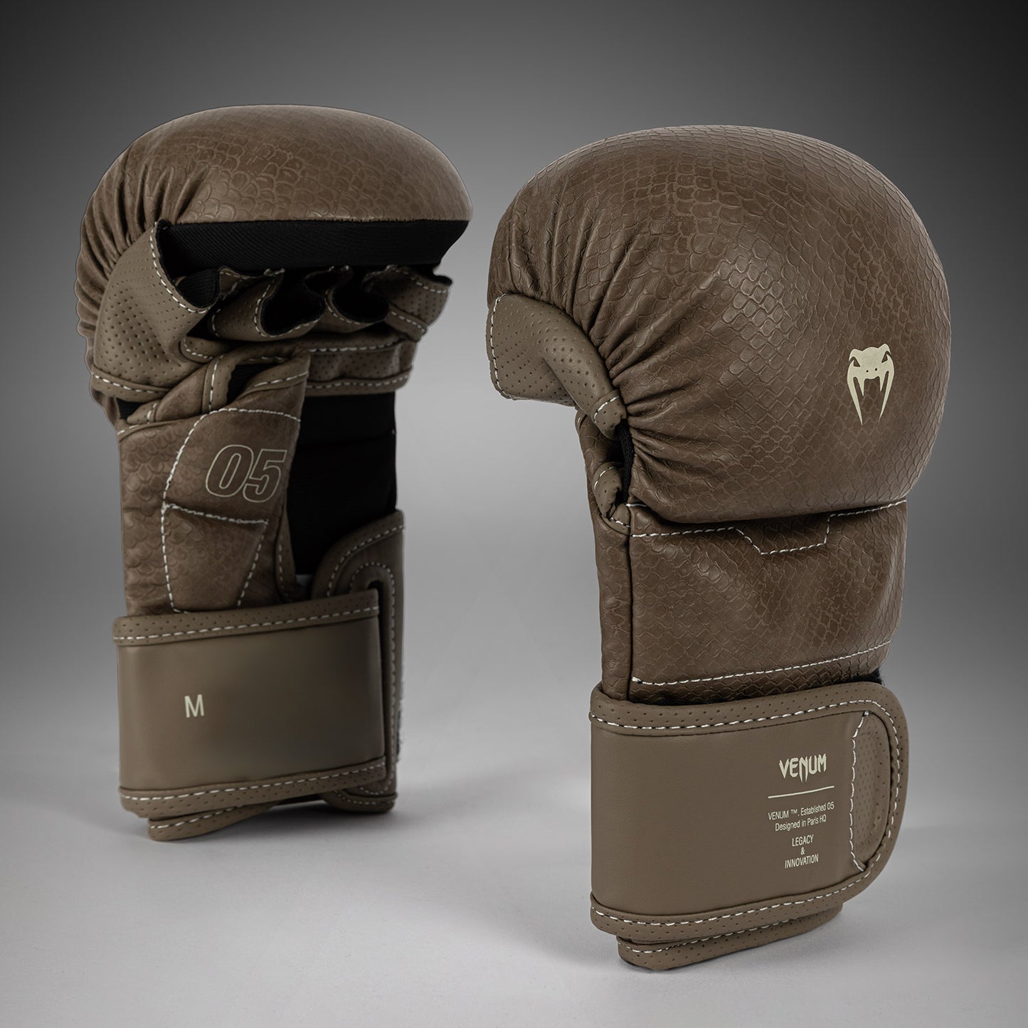 Venum Impact Evo Scales Guanti da MMA per Allenamento – Marrone