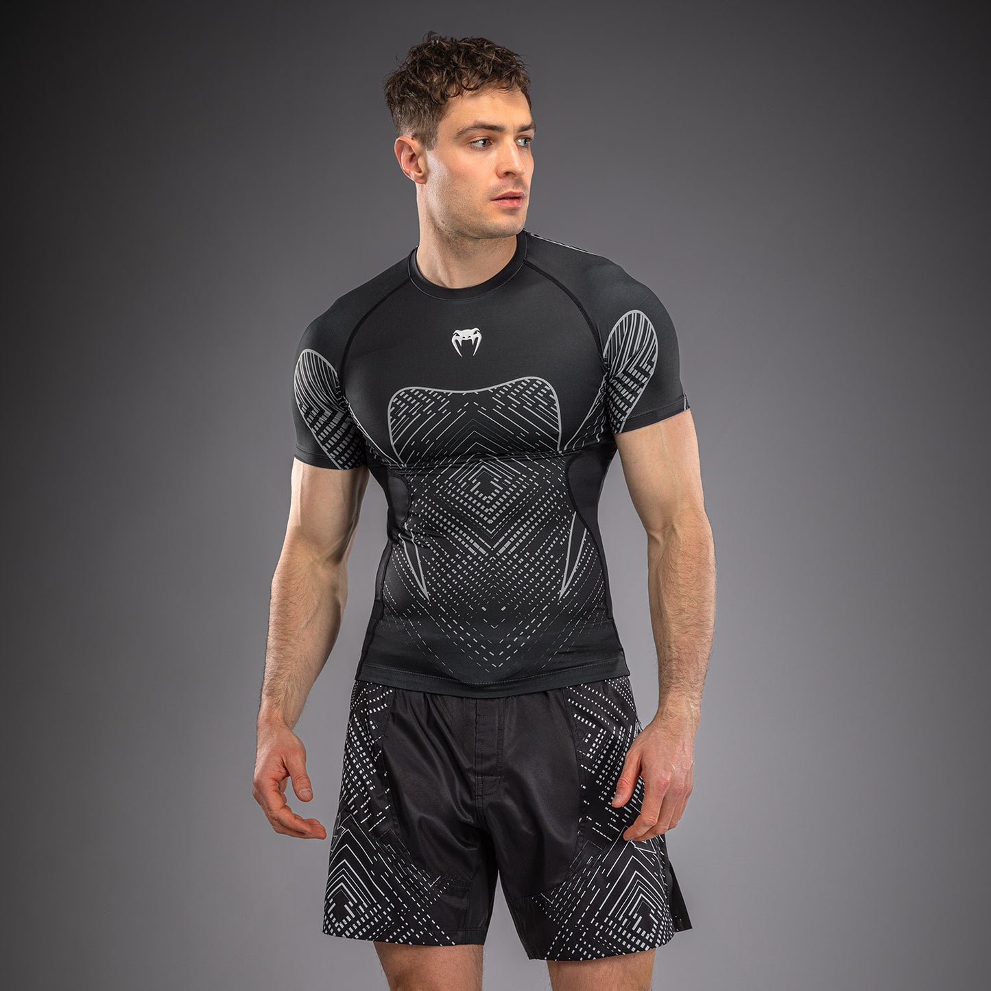 Venum Midnight Fury Rashguard a Maniche Corte – Nero/Grigio/Argento
