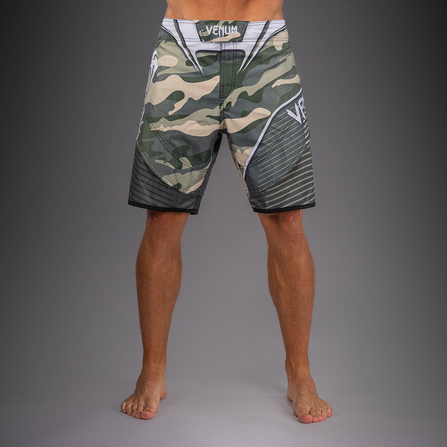 Venum Camo Hero Pantaloncini da Combattimento - Kaki/Bianco Sporco