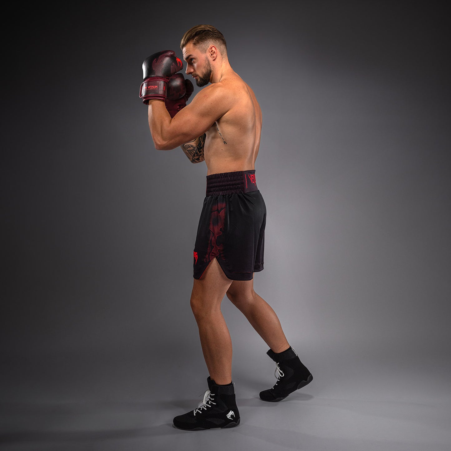 Venum Spectre Pantaloncini da Boxe – Nero/Rosso