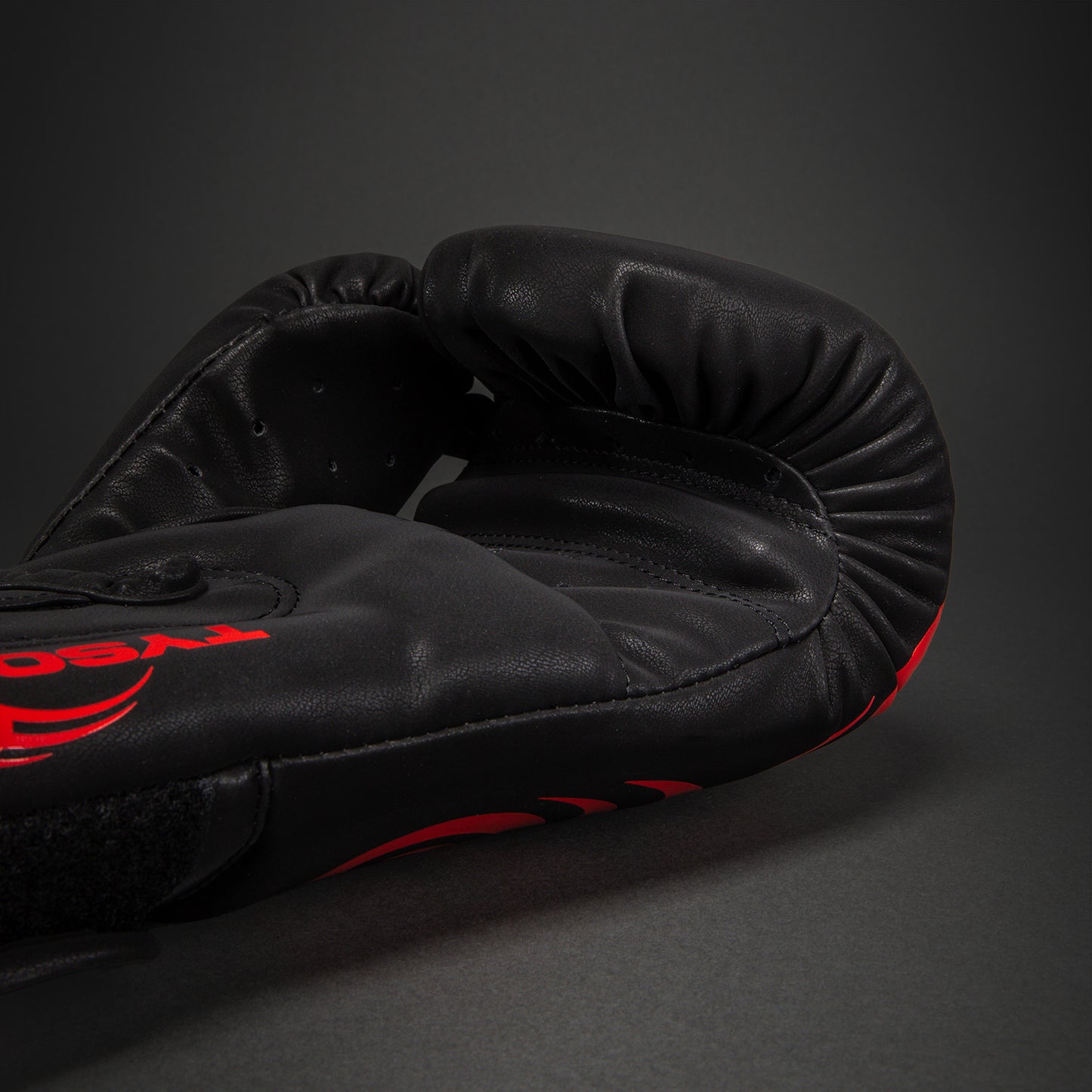 Venum Mike Tyson Guantoni da boxe Replica – Nero/Rosso