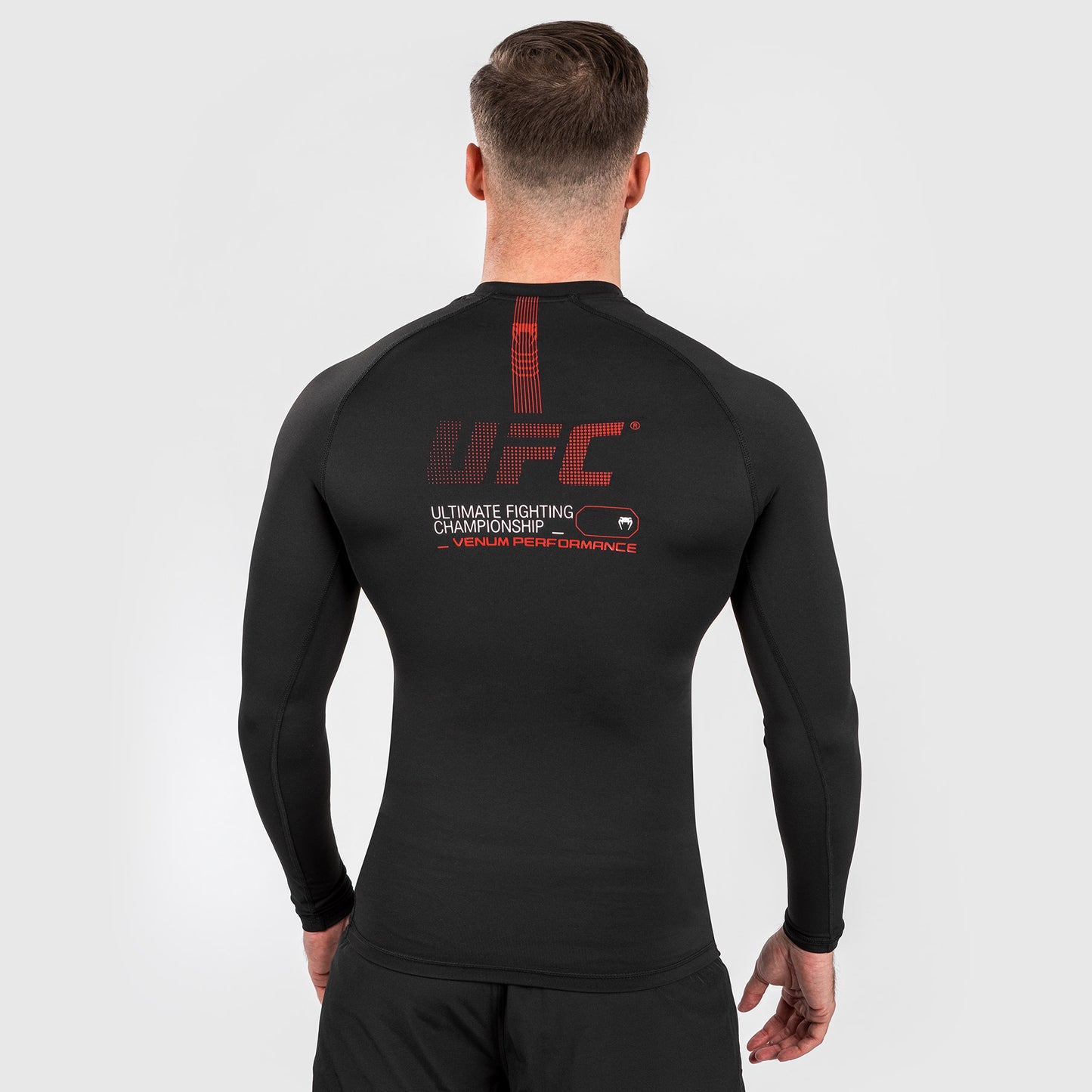 UFC Adrenaline by Venum Fight Week Rashguard a manica lunga Performance da Uomo - Nero