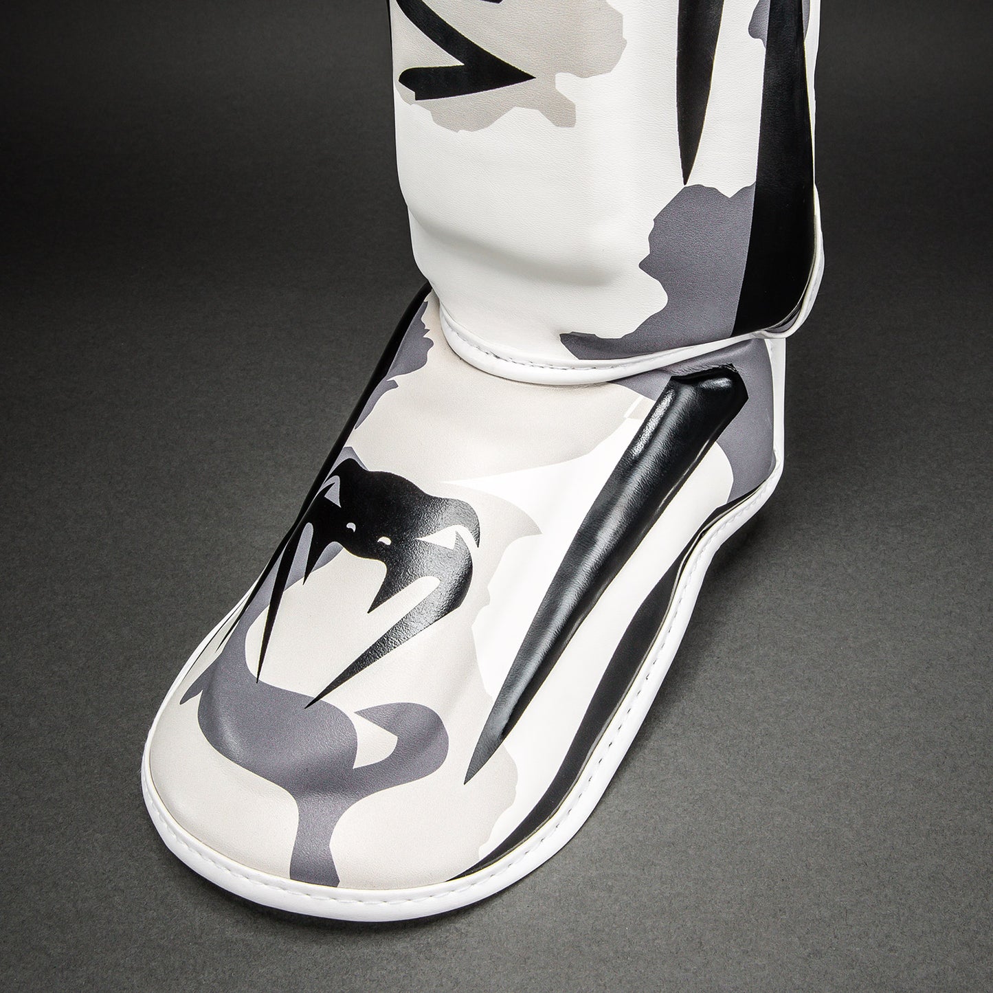 Venum Elite Paratibie - Bianco/Grigio Chiaro