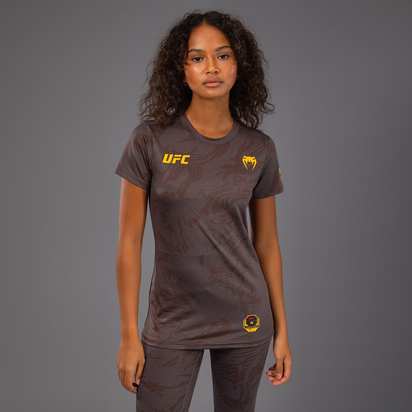 UFC Fusion by Venum Fight Week Maglietta Dry-Tech per Donna - Marrone terra