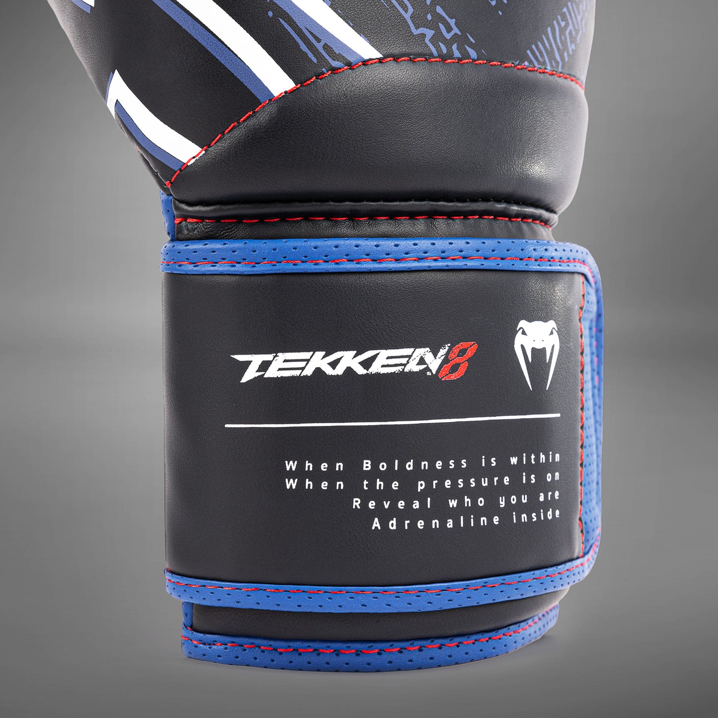 Venum x TEKKEN 8 - Jin Kazama Guanti da Boxe - Blu/Nero/Bianco