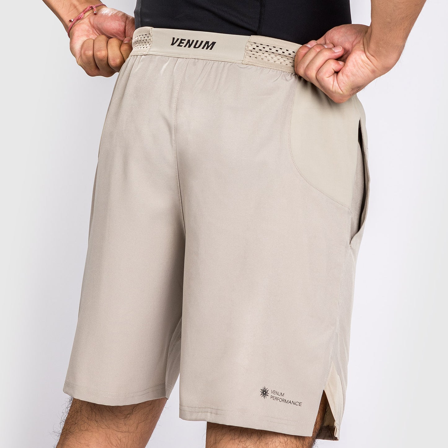 Pantaloncini da allenamento Venum G-Fit Air - Sabbia