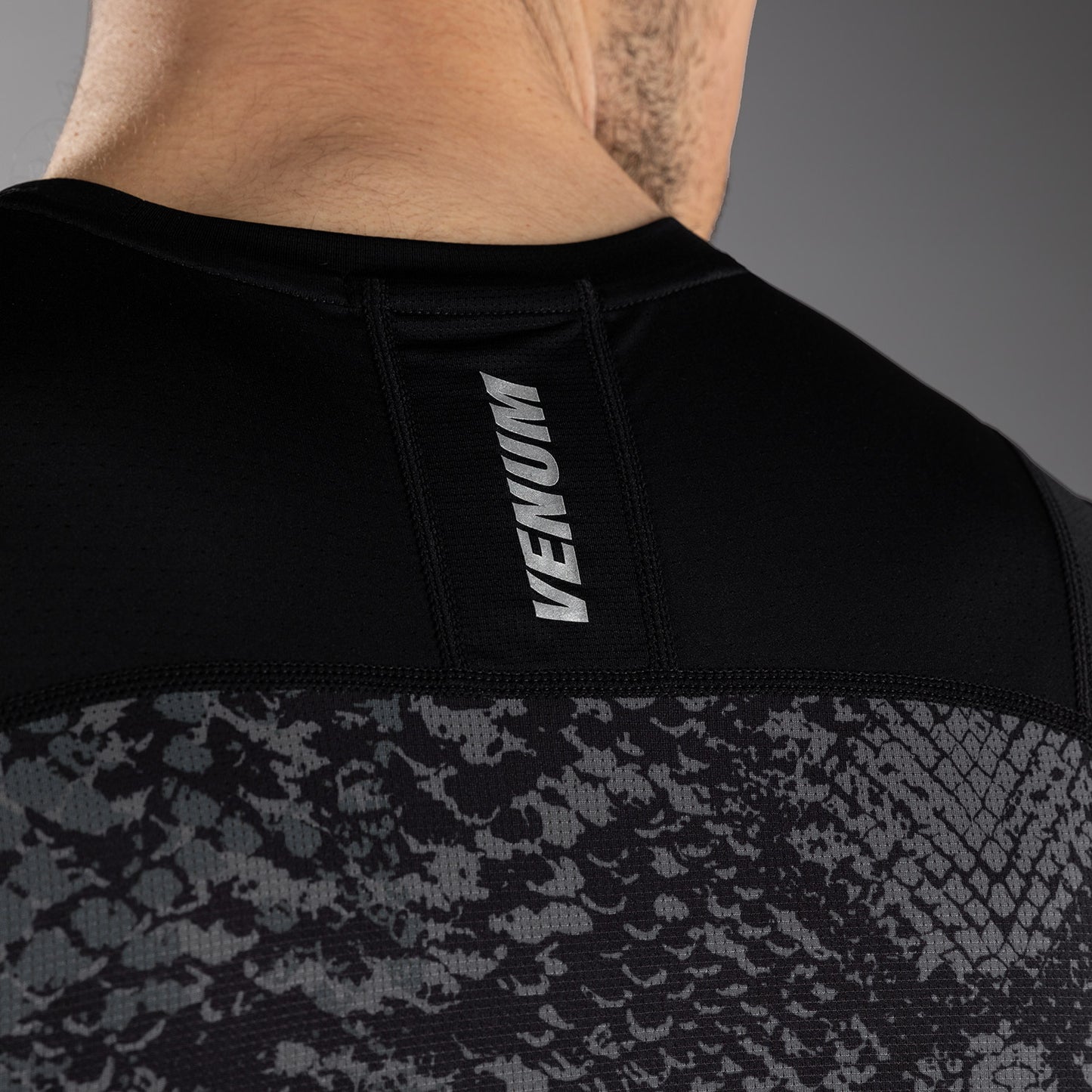 Venum G-Fit Scales Rashguard Senza Maniche – Nero/Grigio Carbone