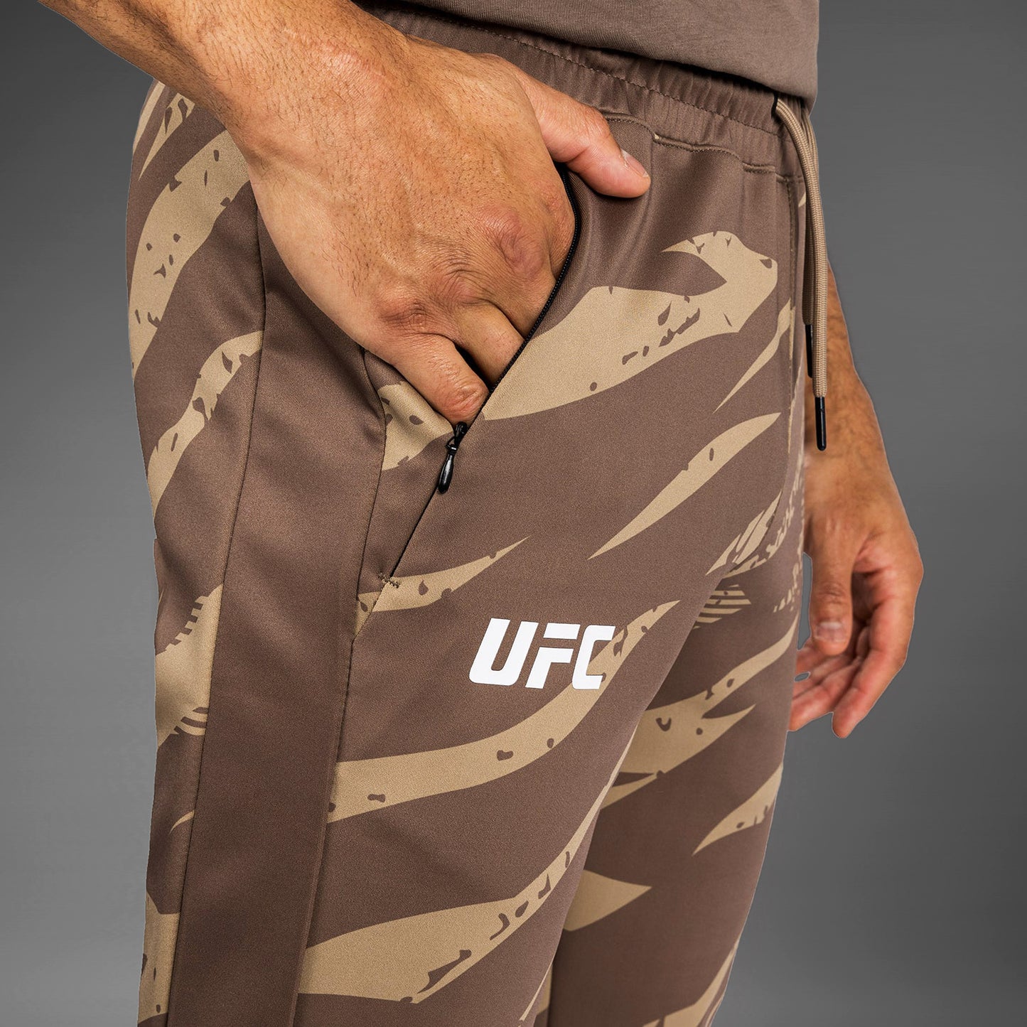UFC Adrenaline by Venum Fight Week Pantaloni da Uomo - Desert Camo
