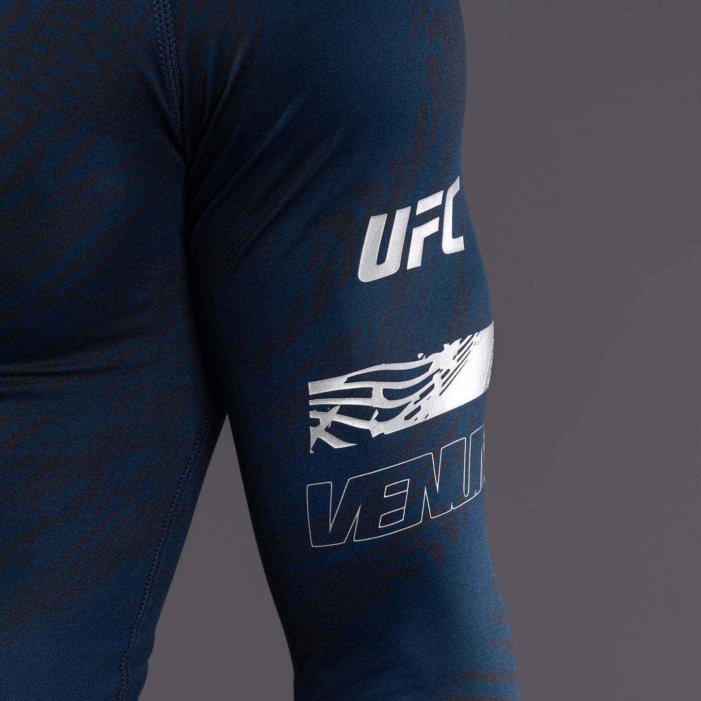 UFC Fusion by Venum Fight Week Rashguard a maniche Longhe Performance - Blu oceanico