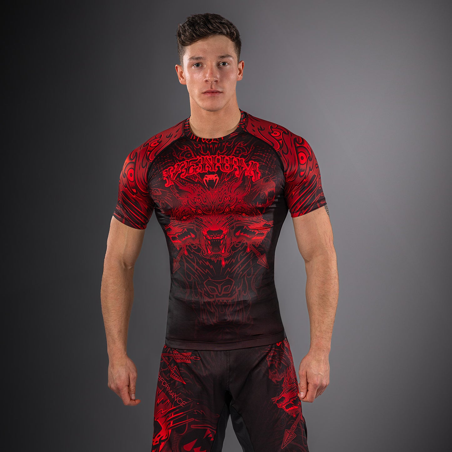 Venum Wolf Atak Rashguard a Maniche Corte – Nero/Rosso