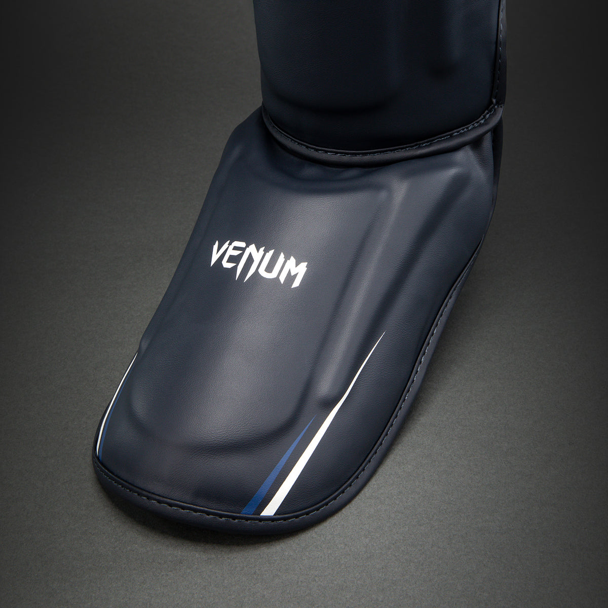 Venum G-Core Paratibie - Blu Navy/Bianco