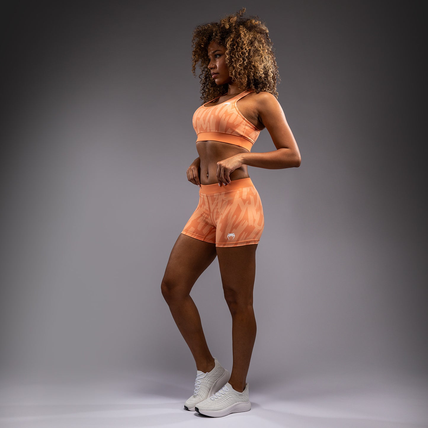 Venum Graffiti Shorts a Compressione da Donna - Albicocca Vellutata