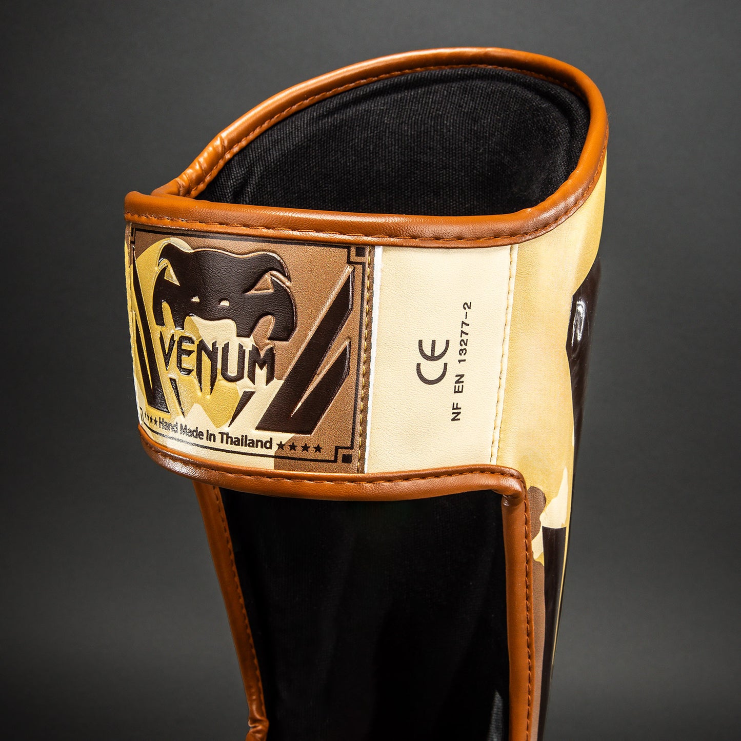 Venum Elite Paratibie - Beige Chiaro/Marrone