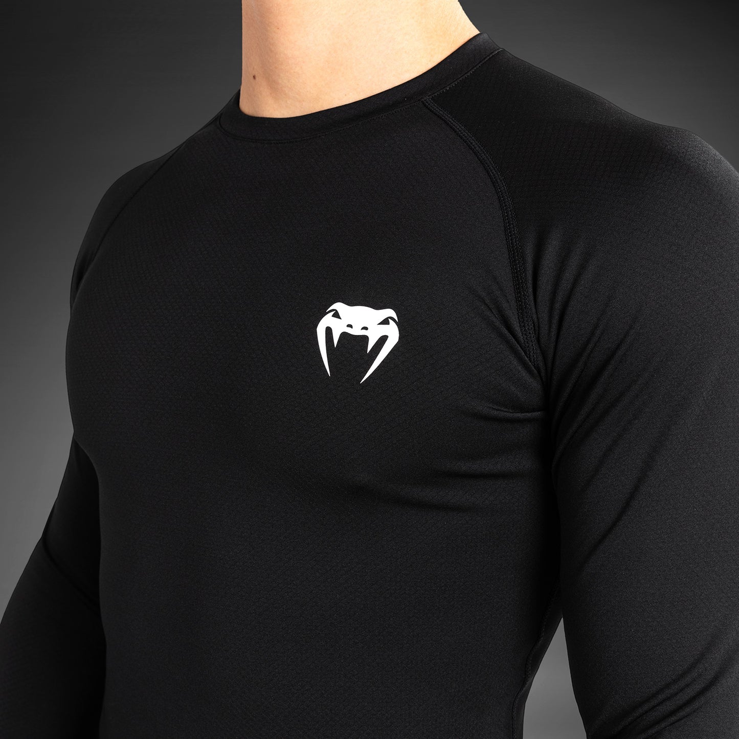 Venum Contender Rashguard a maniche lunghe - Nero/Bianco