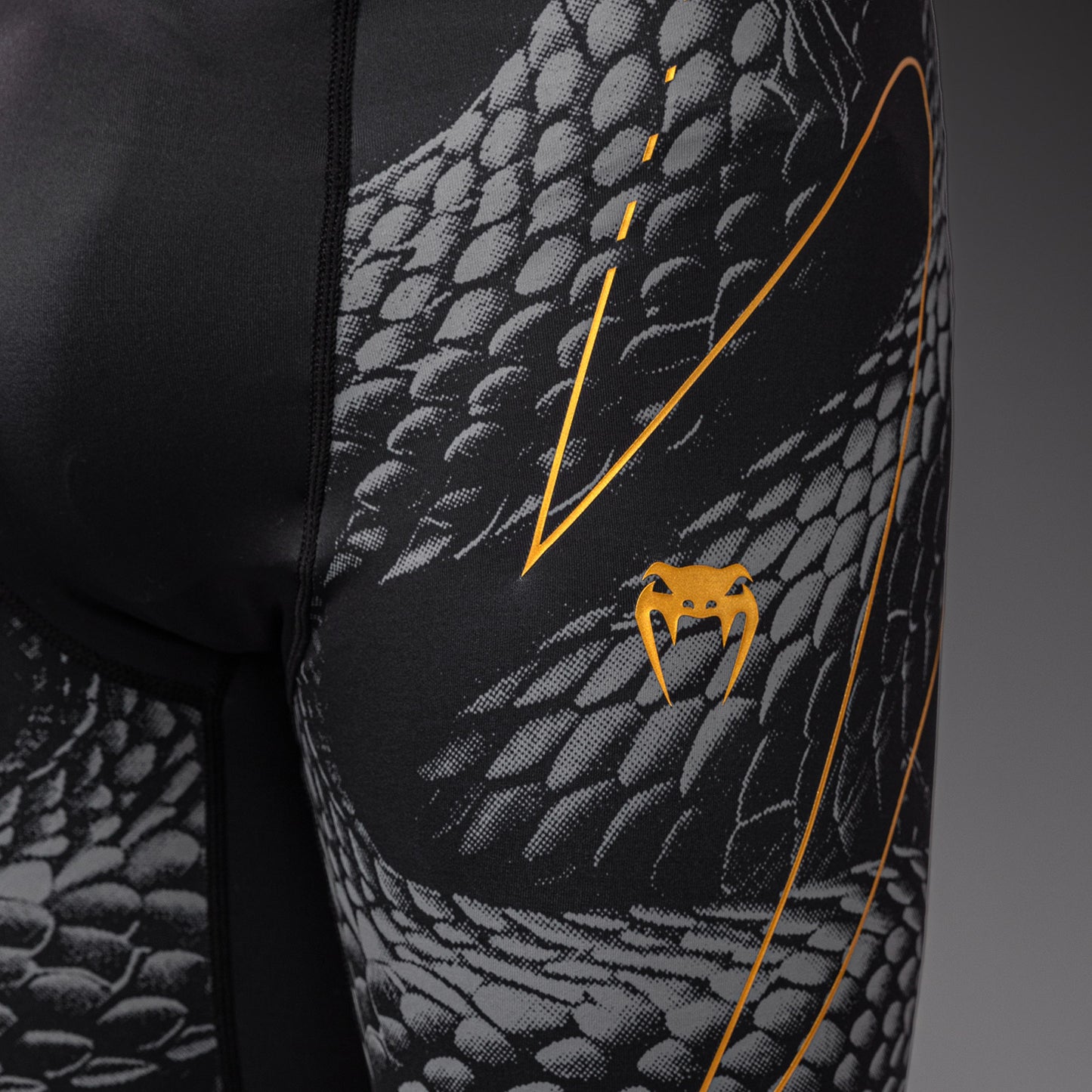 Venum Matupa Pantaloncini a Compressione - Nero/Grigio/Oro