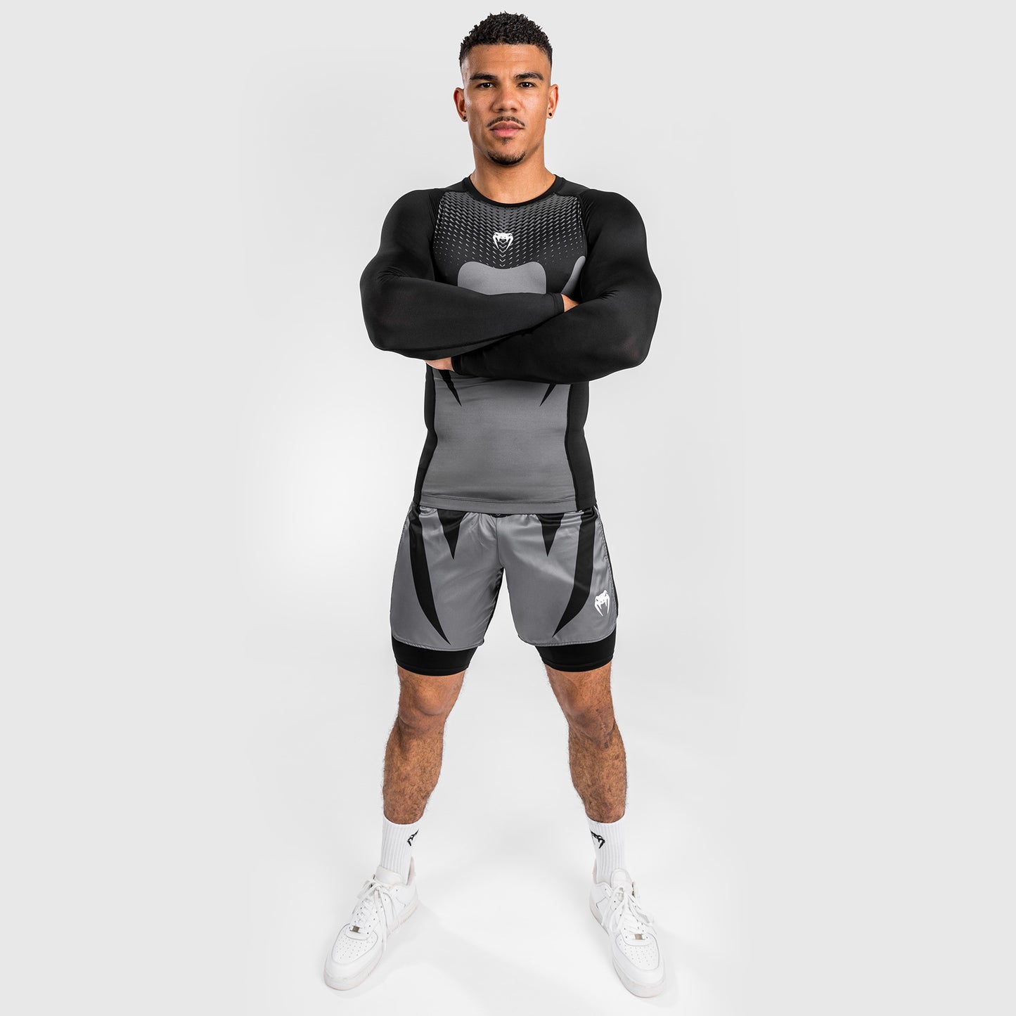 Venum Attack Rashguard a maniche lunghe - Nero/Grigio