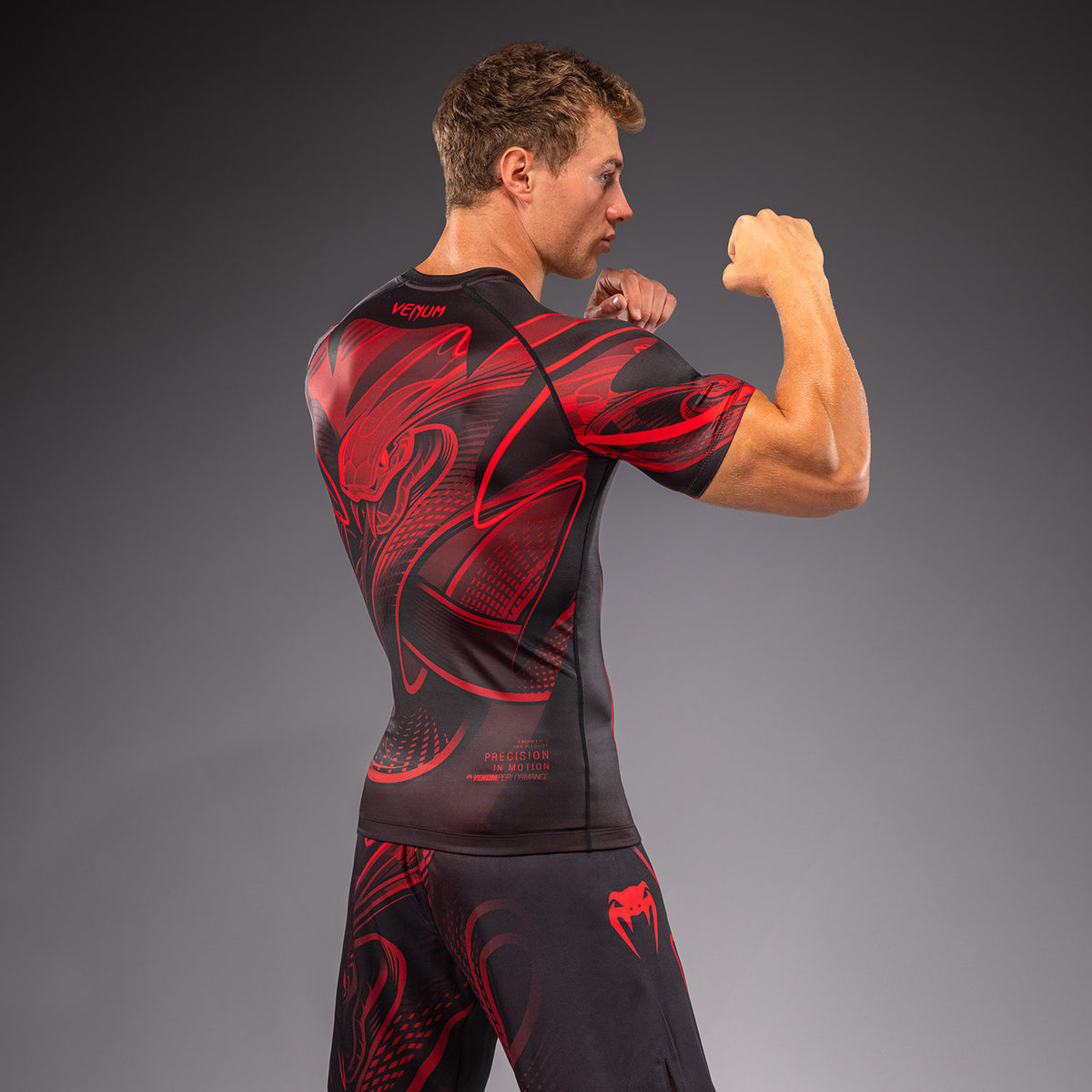 Venum Crimson Viper 2.0 Rashguard a maniche corte - Nero/Rosso
