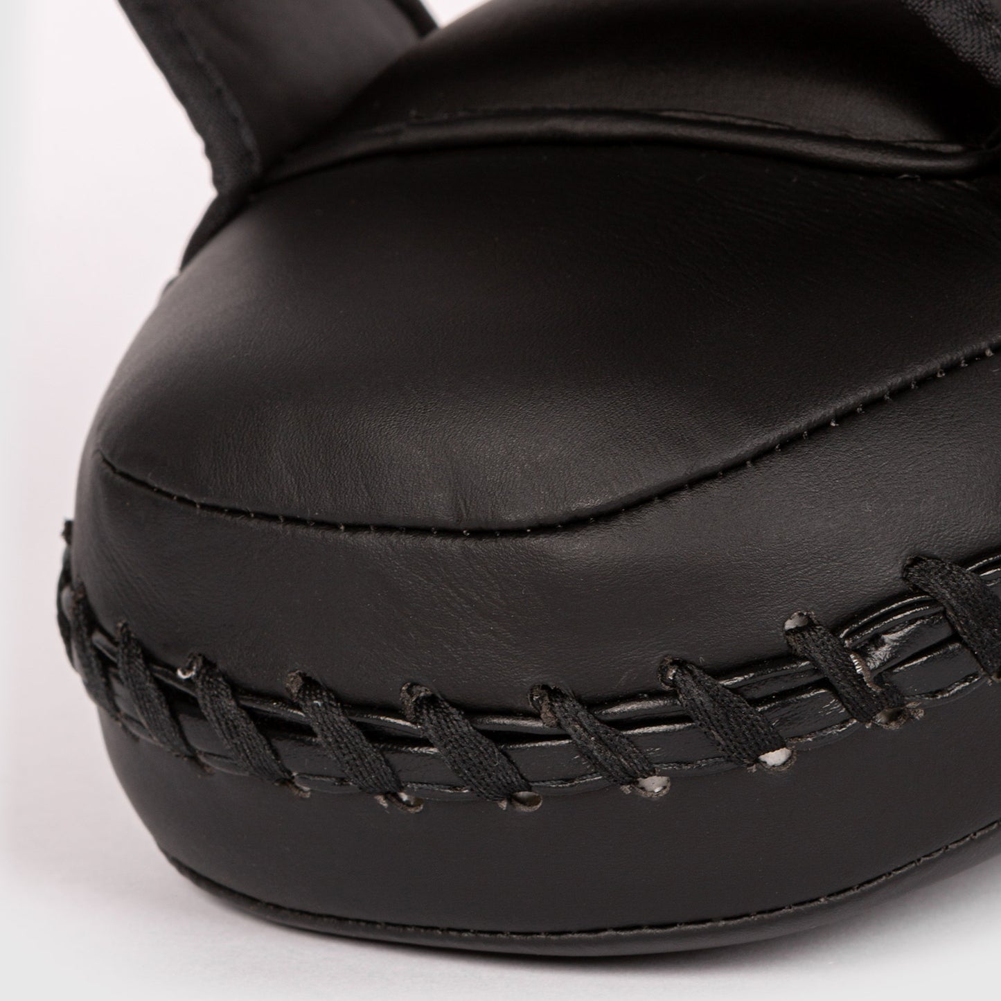 Venum Kick Boxing Gear 2.0 Microfibra Zampe Piccole - Nero/Bianco