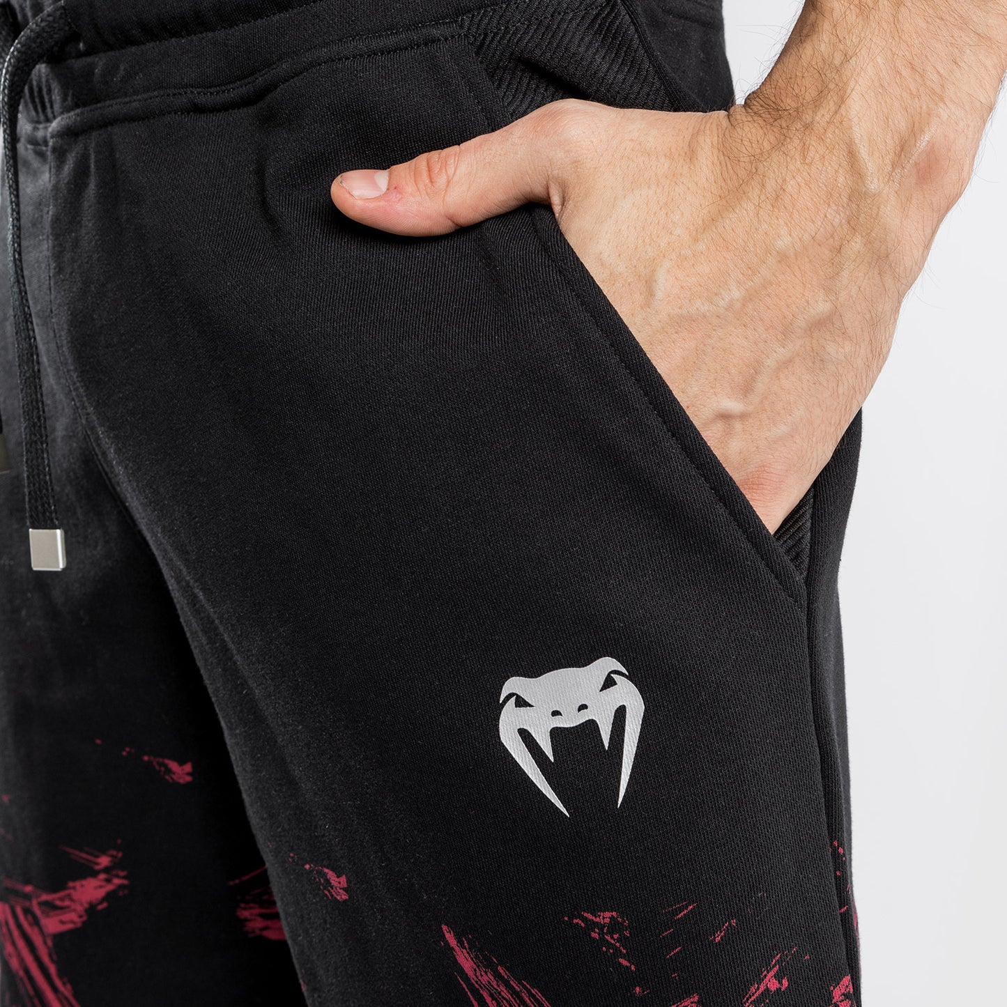 Venum UFC Authentic Fight Week Pantaloncini 2.0 da Uomo – Nero/Rosso