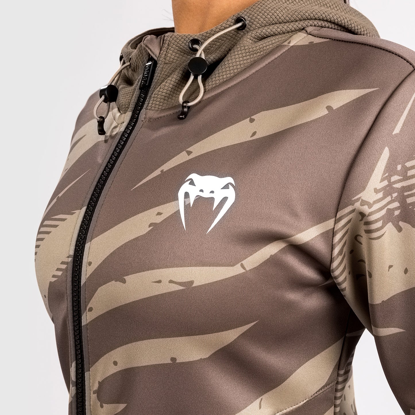 UFC Adrenaline by Venum Fight Week Felpa Con Cappuccio e zip da Donna - Desert Camo